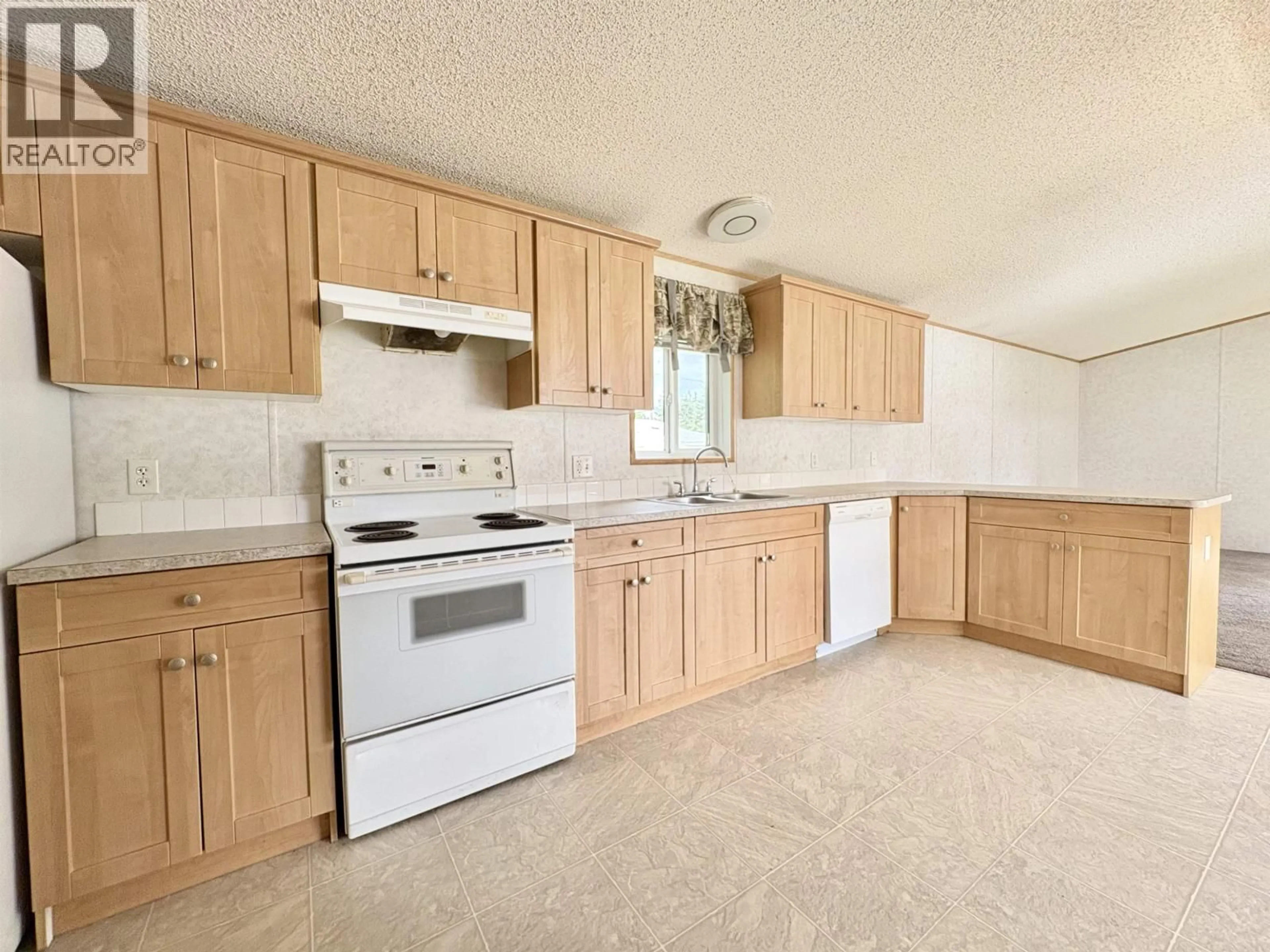 Standard kitchen, unknown for 6953 HELM DRIVE, Prince George British Columbia V2K2N7