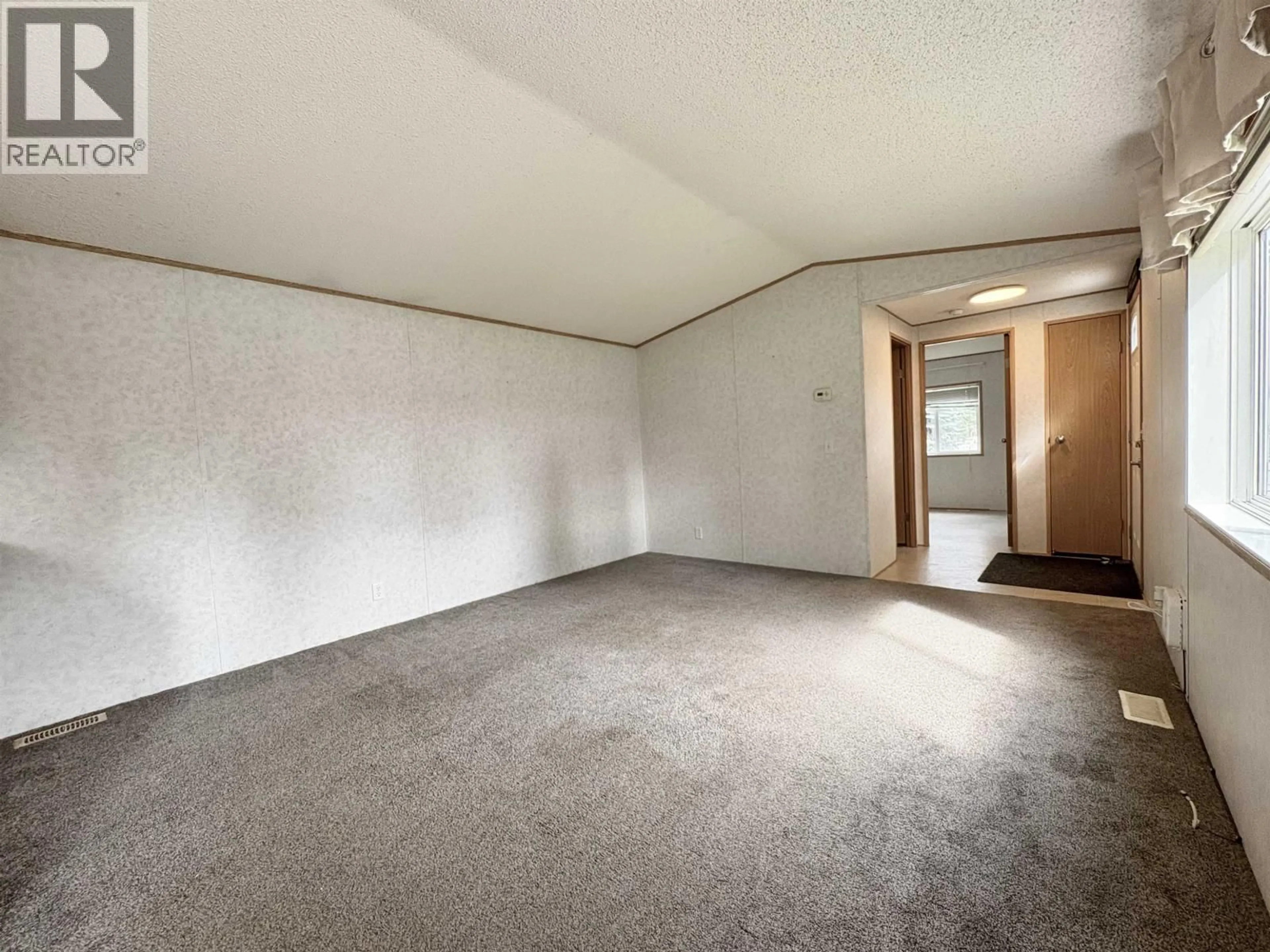 A pic of a room for 6953 HELM DRIVE, Prince George British Columbia V2K2N7