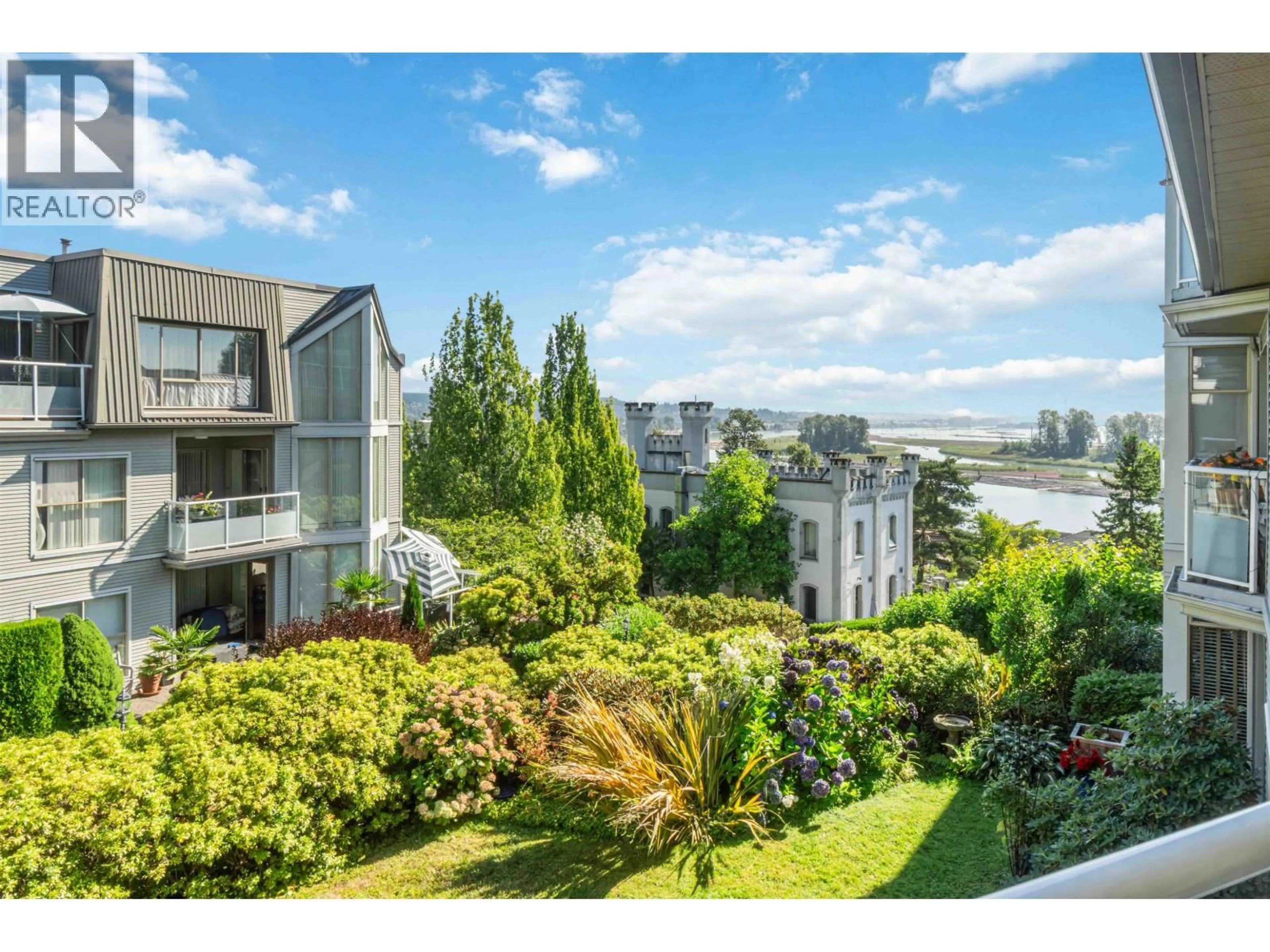 A pic from outside/outdoor area/front of a property/back of a property/a pic from drone, water/lake/river/ocean view for 306 - 48 RICHMOND STREET, New Westminster British Columbia V3L5P4