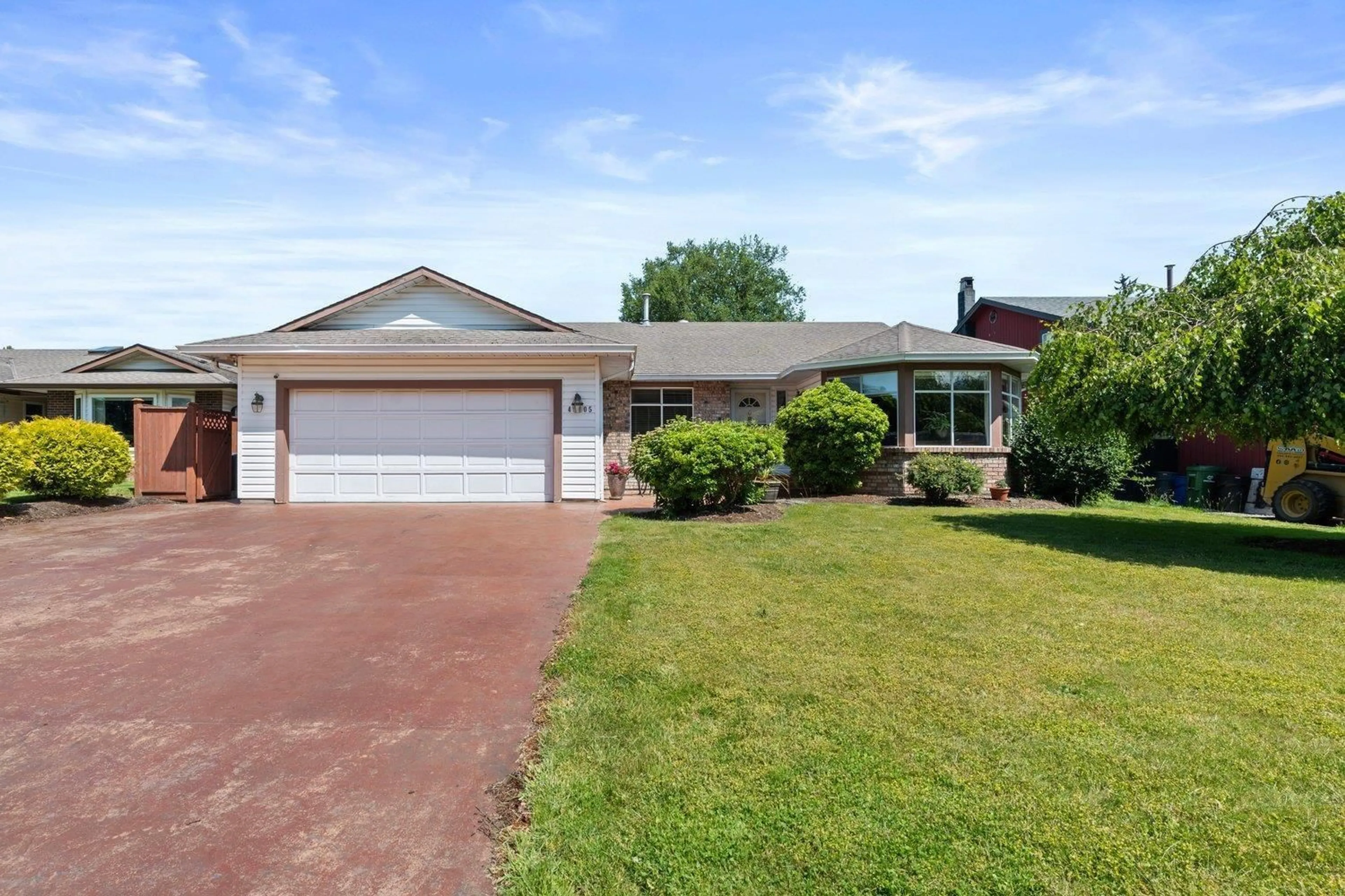 Home with vinyl exterior material, street for 45605 WORTHINGTON PLACE, Chilliwack British Columbia V2R1N6