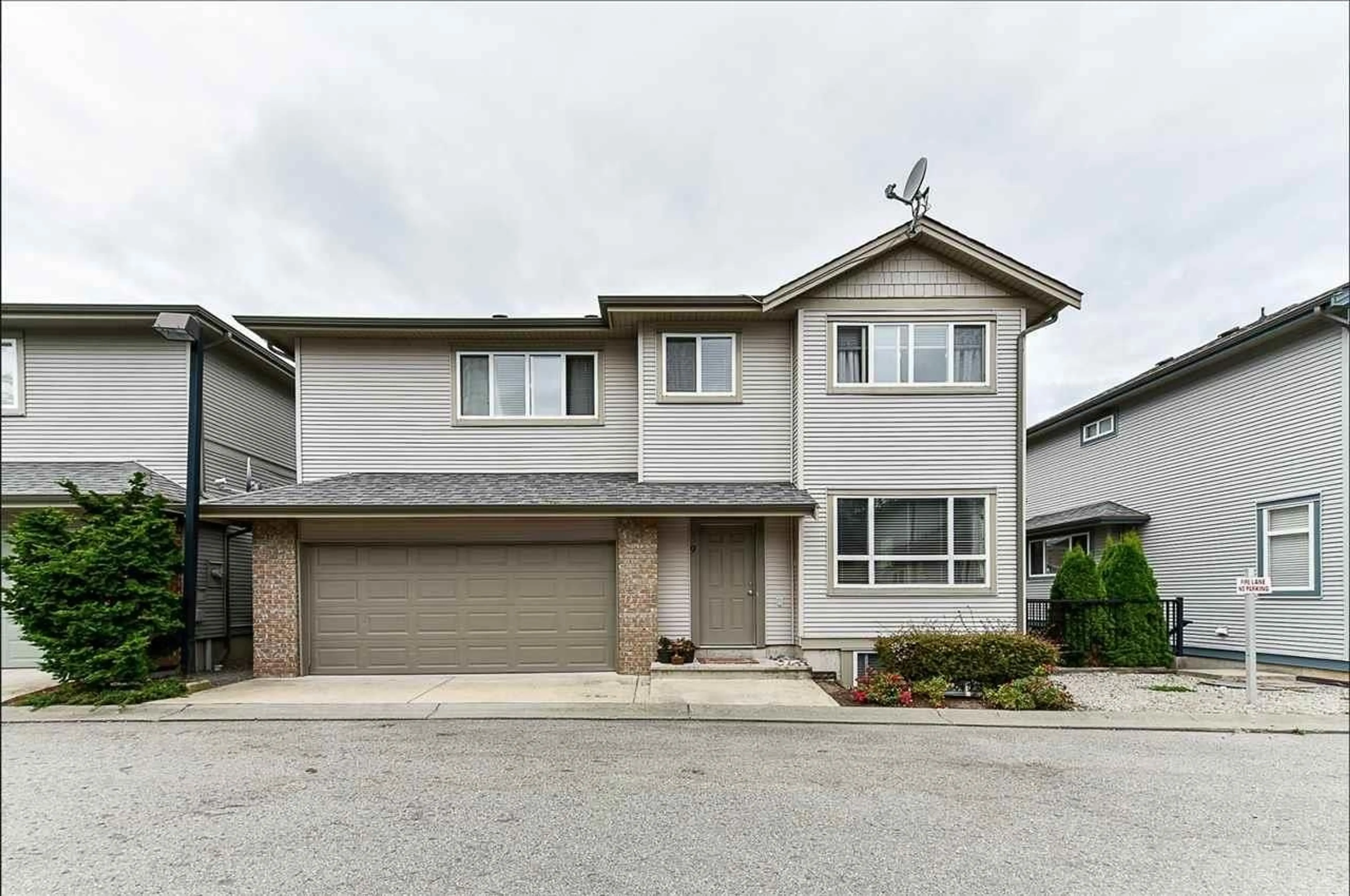Unknown for 9 - 6116 128, Surrey British Columbia V3X1T1