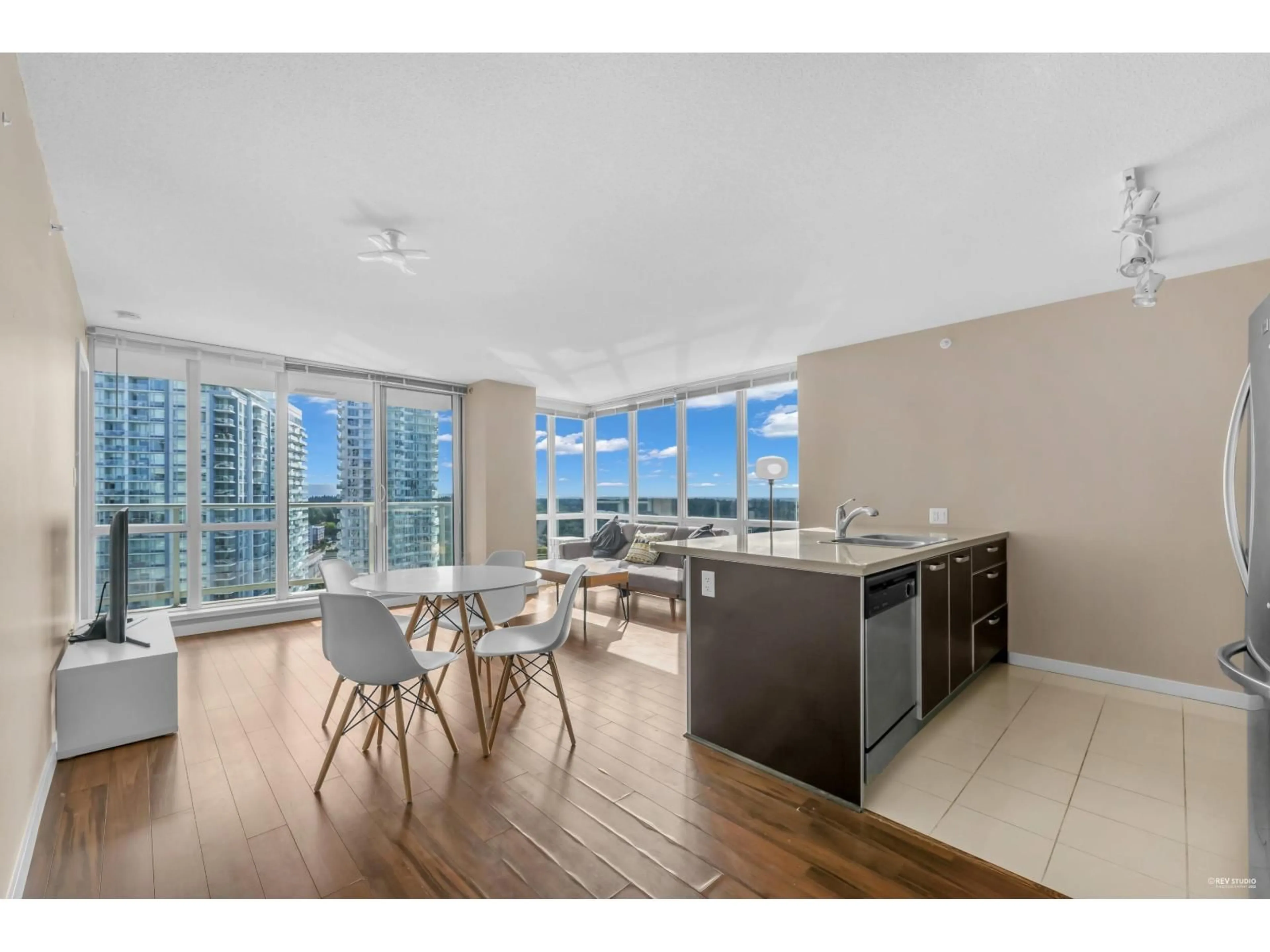 Open concept kitchen, unknown for 2904 - 9981 WHALLEY, Surrey British Columbia V3T0G6