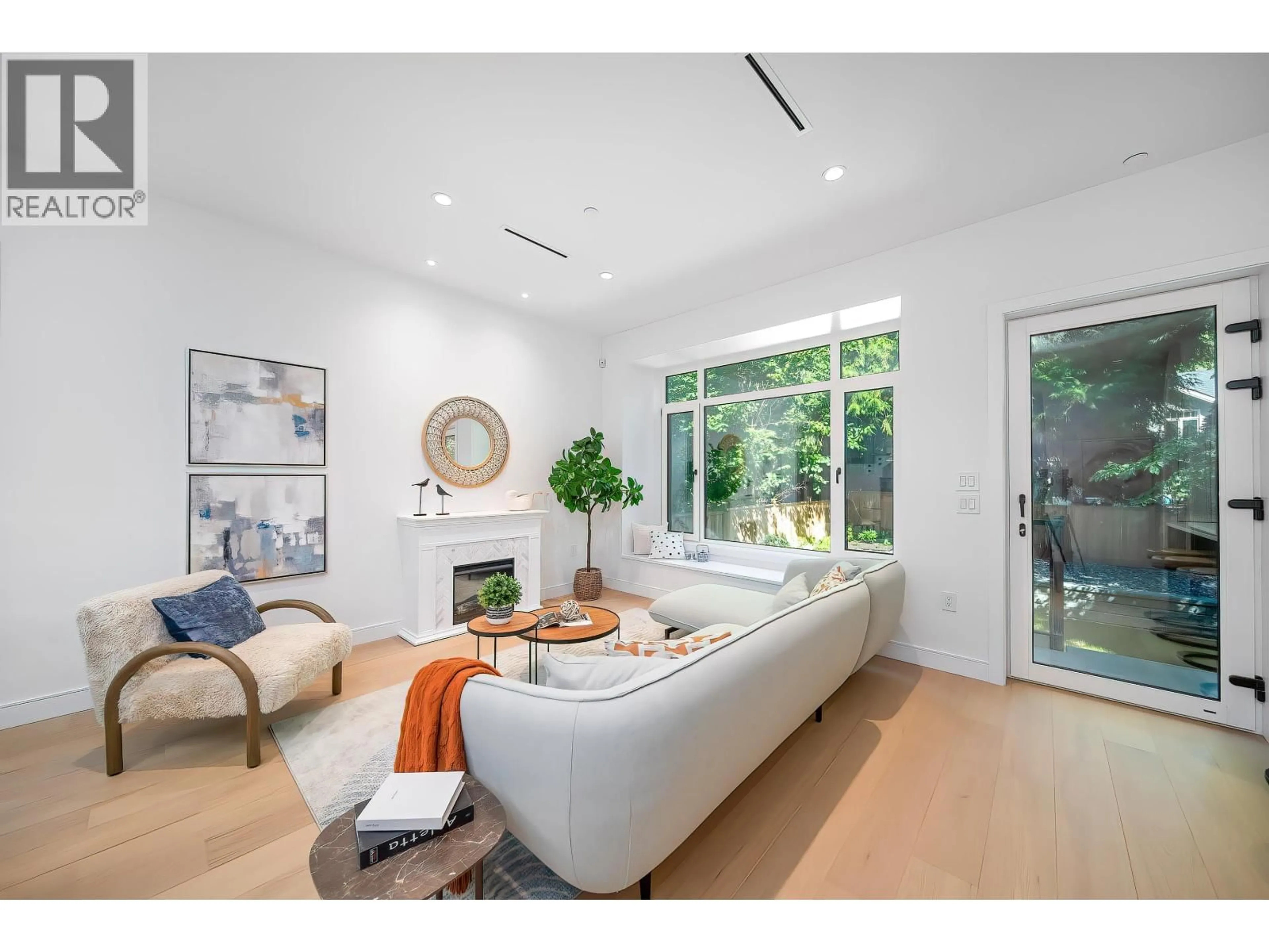 Living room with furniture, unknown for 5838 HIGHBURY STREET, Vancouver British Columbia V6N1Z1