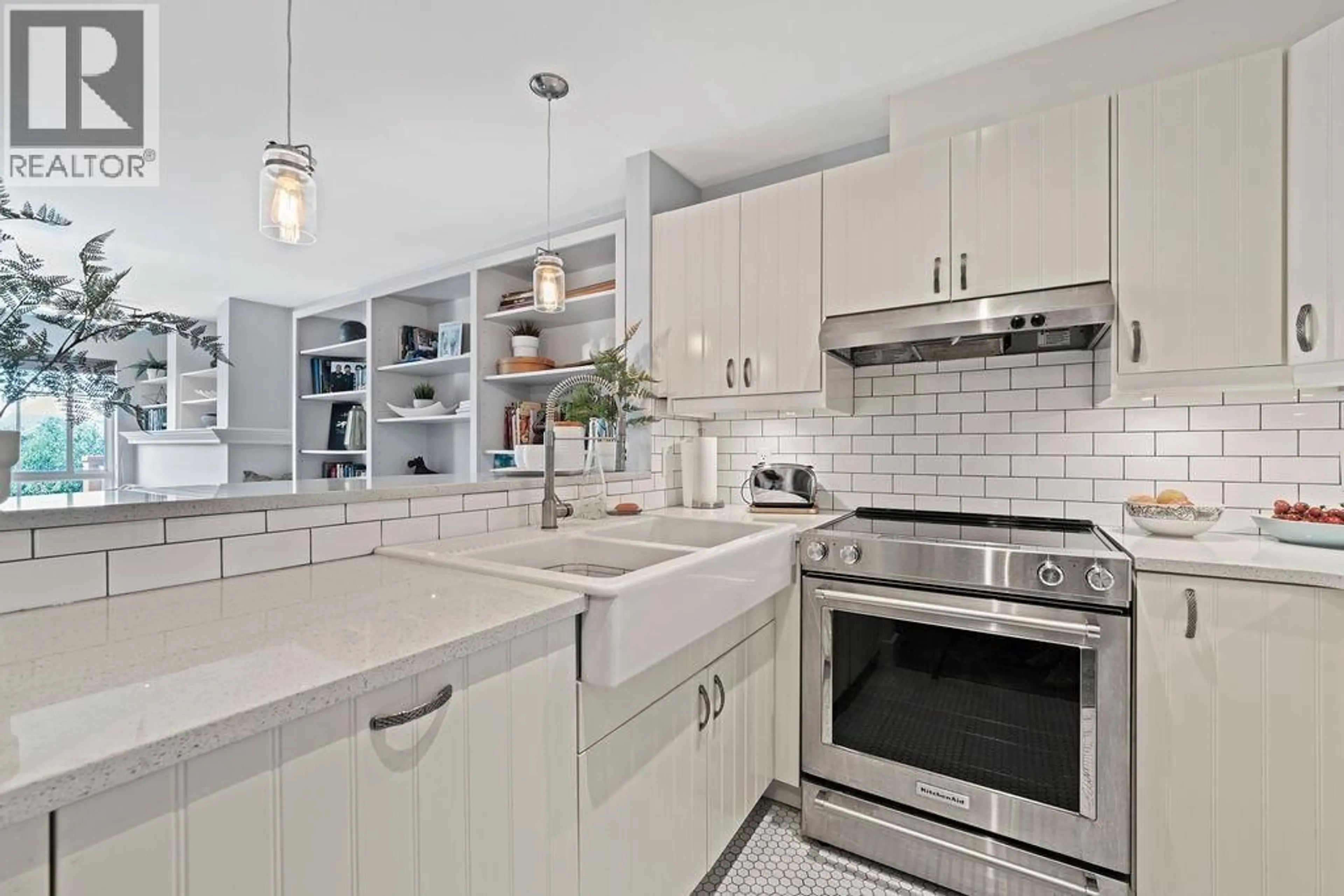 Open concept kitchen, ceramic/tile floor for 419 - 5600 ANDREWS ROAD, Richmond British Columbia V7E6N1