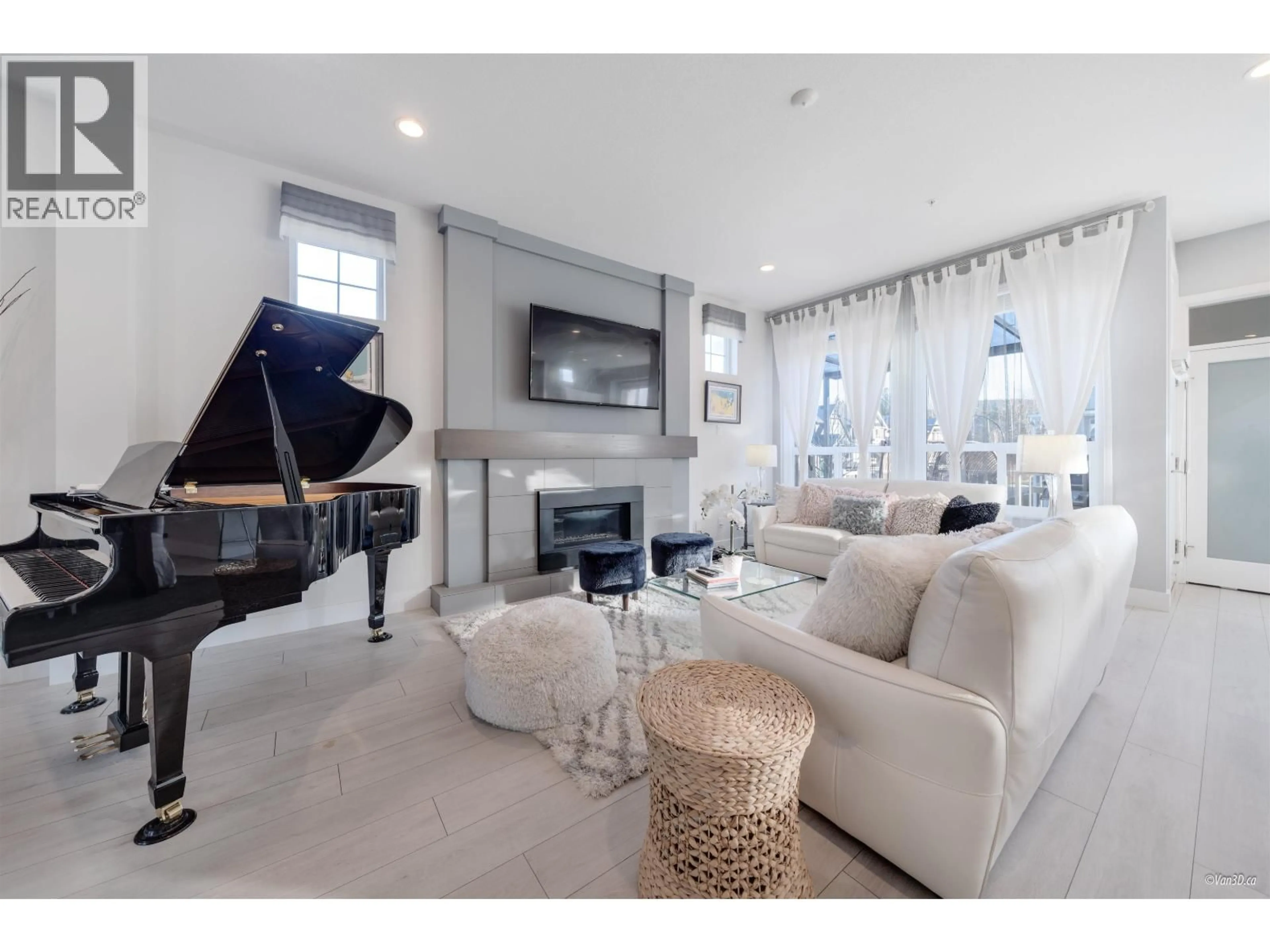 Living room with furniture, unknown for 10338 238A STREET, Maple Ridge British Columbia V2W1G3