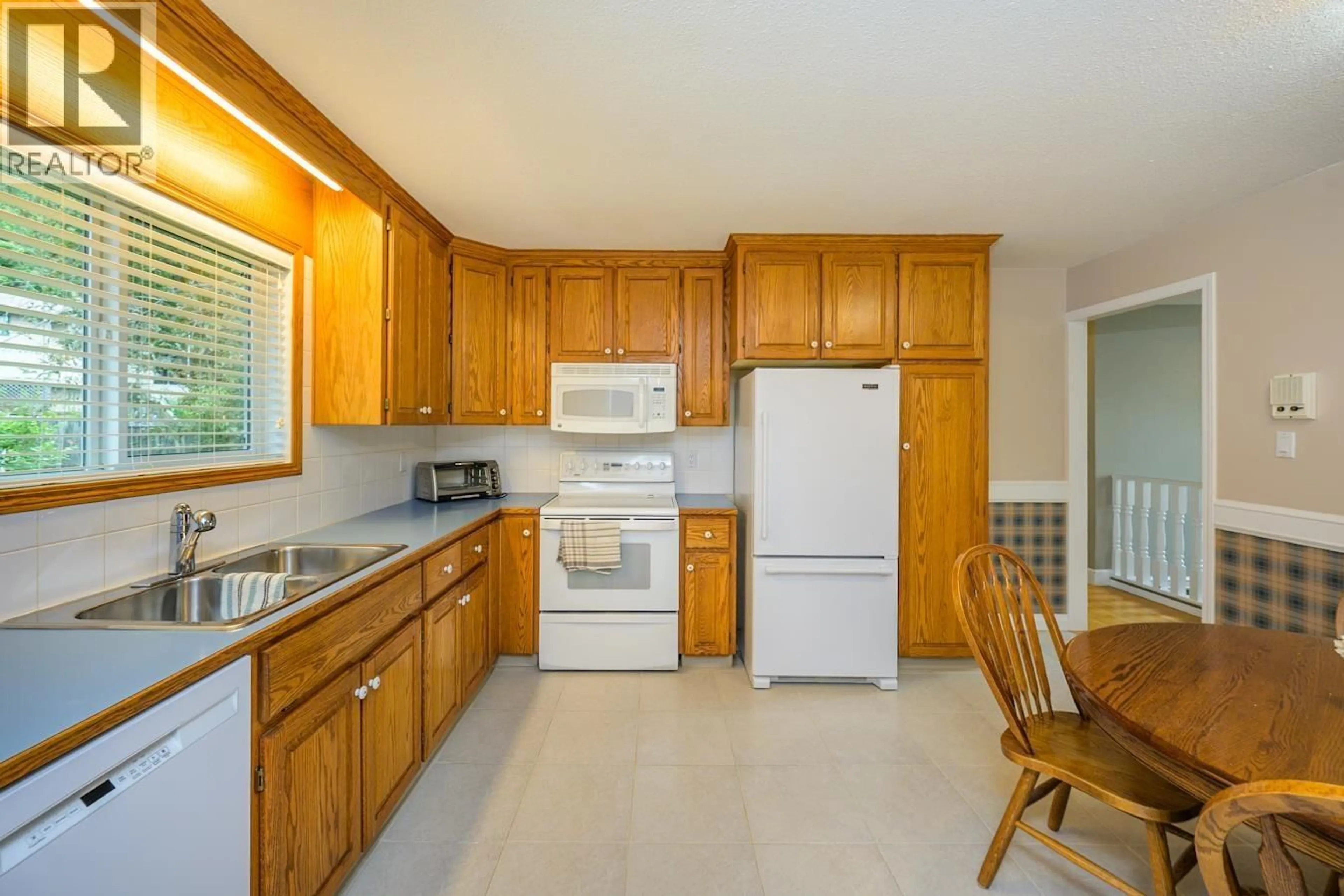 Standard kitchen, unknown for 1269 ELKHORN CRESCENT, Prince George British Columbia V2M6L7