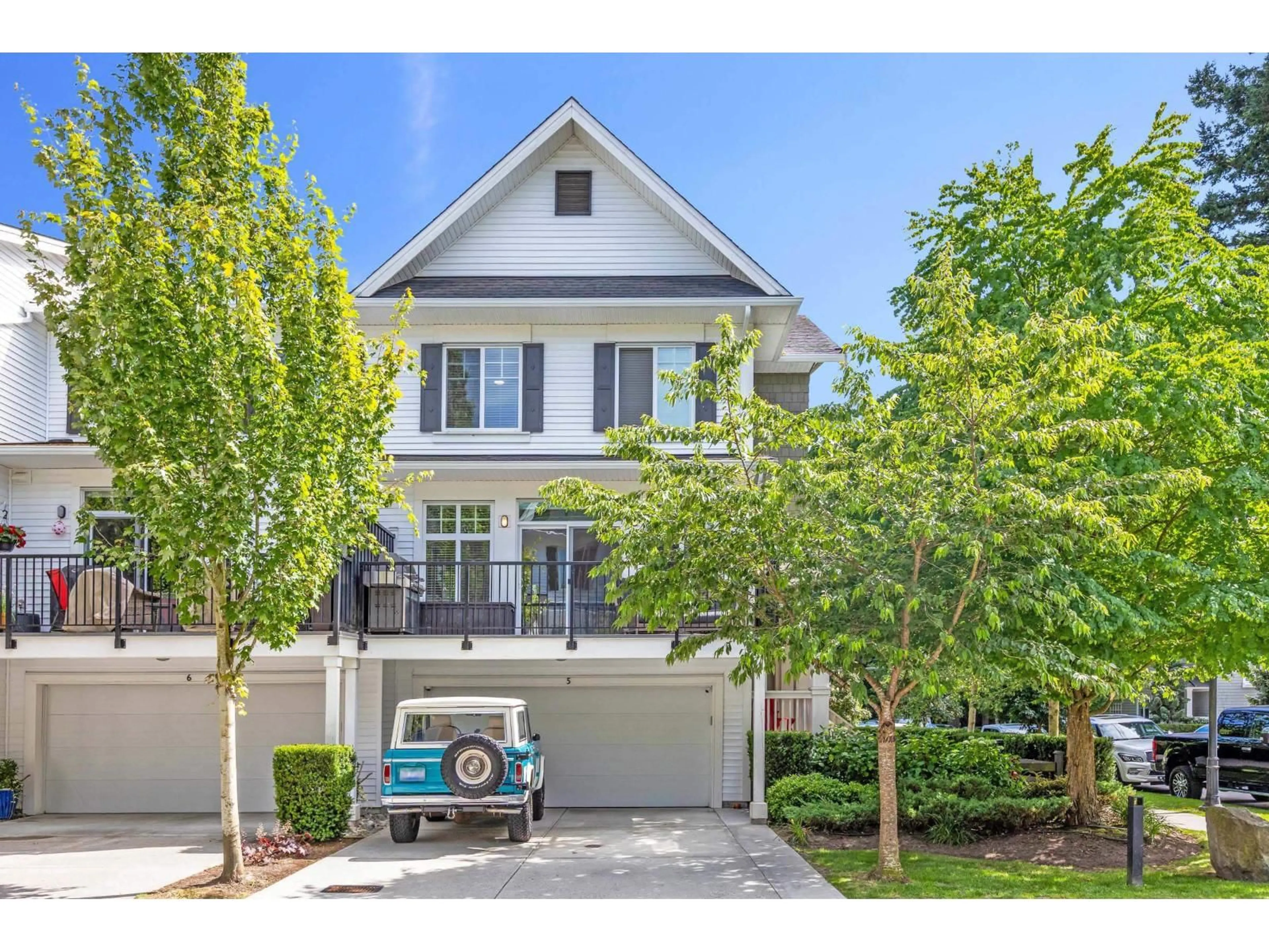 Home with vinyl exterior material, street for 5 - 288 171, Surrey British Columbia V3Z9P5
