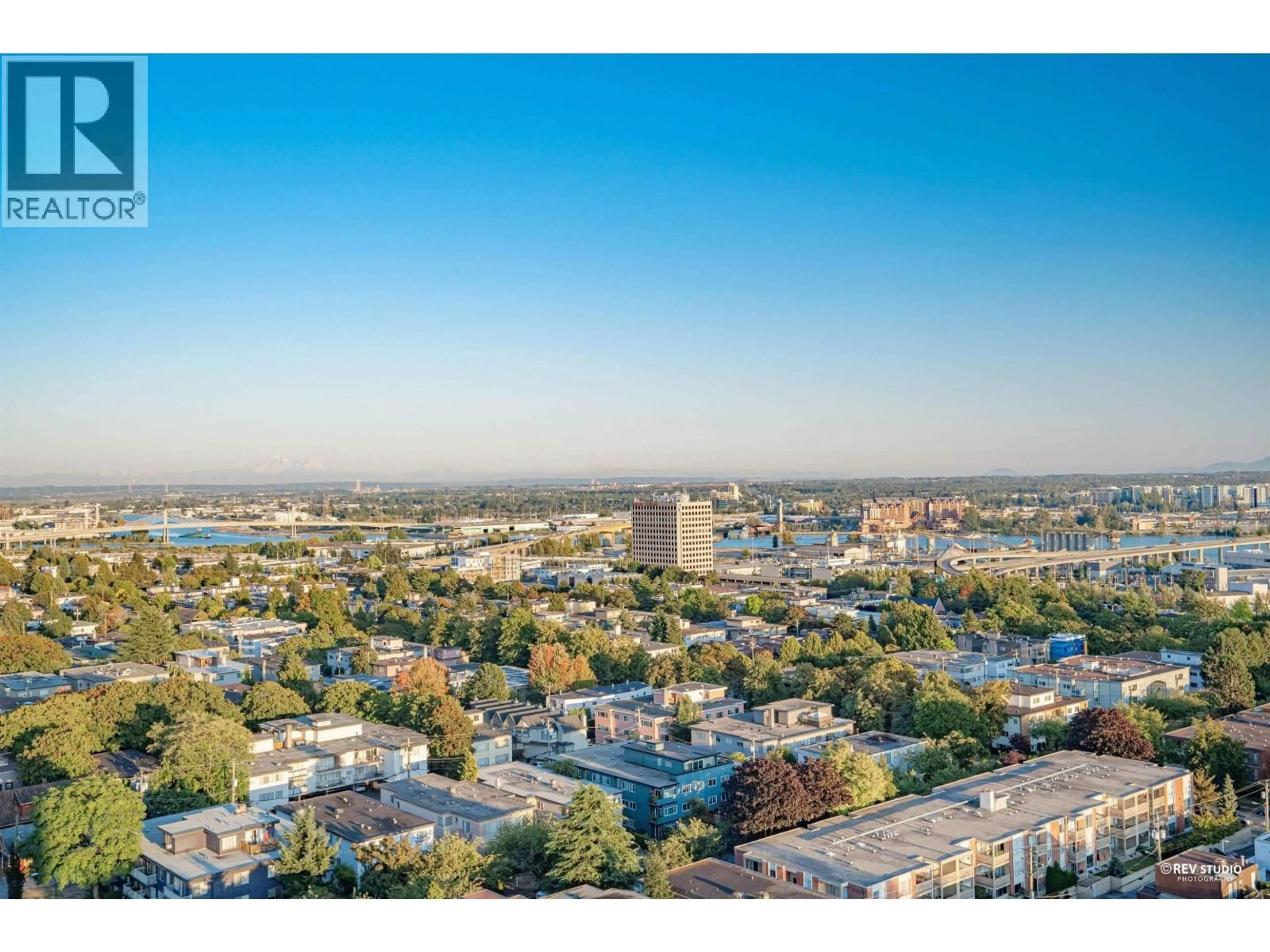 A pic from outside/outdoor area/front of a property/back of a property/a pic from drone, city buildings view from balcony for 1108 - 8555 GRANVILLE STREET, Vancouver British Columbia V6P0C3