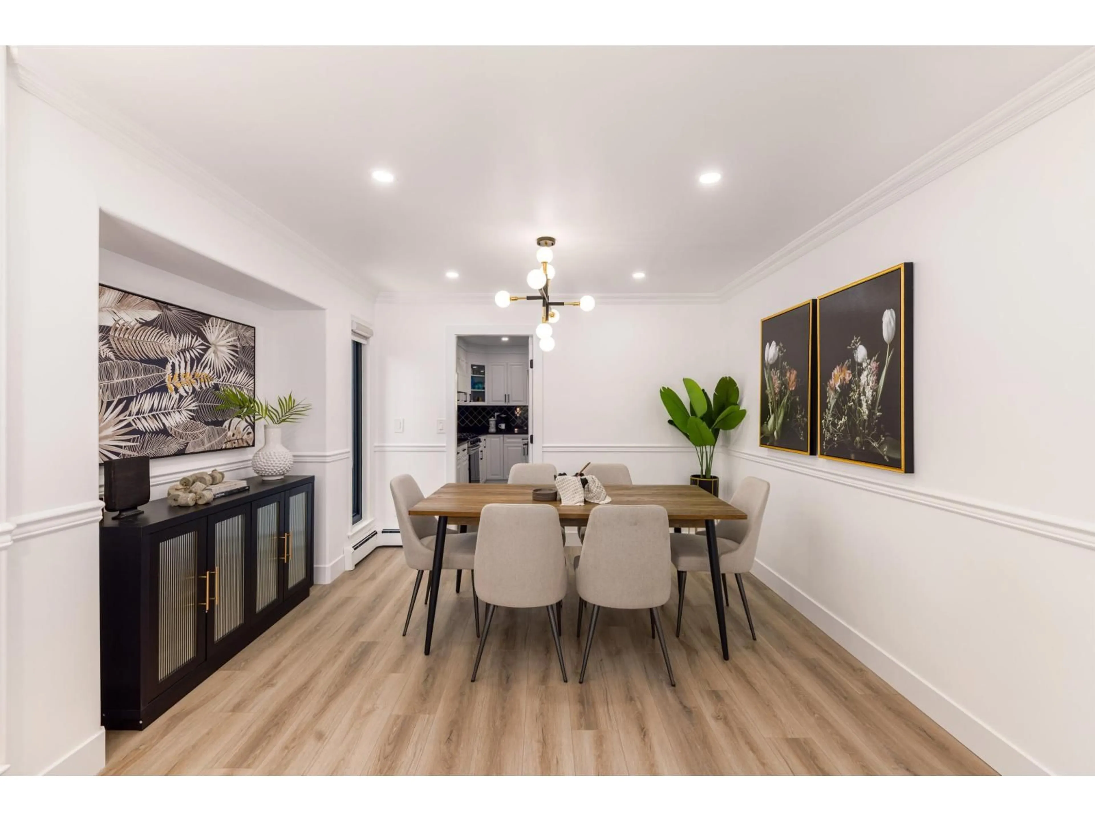Dining room, wood/laminate floor for 7980 155A, Surrey British Columbia V3S8R8
