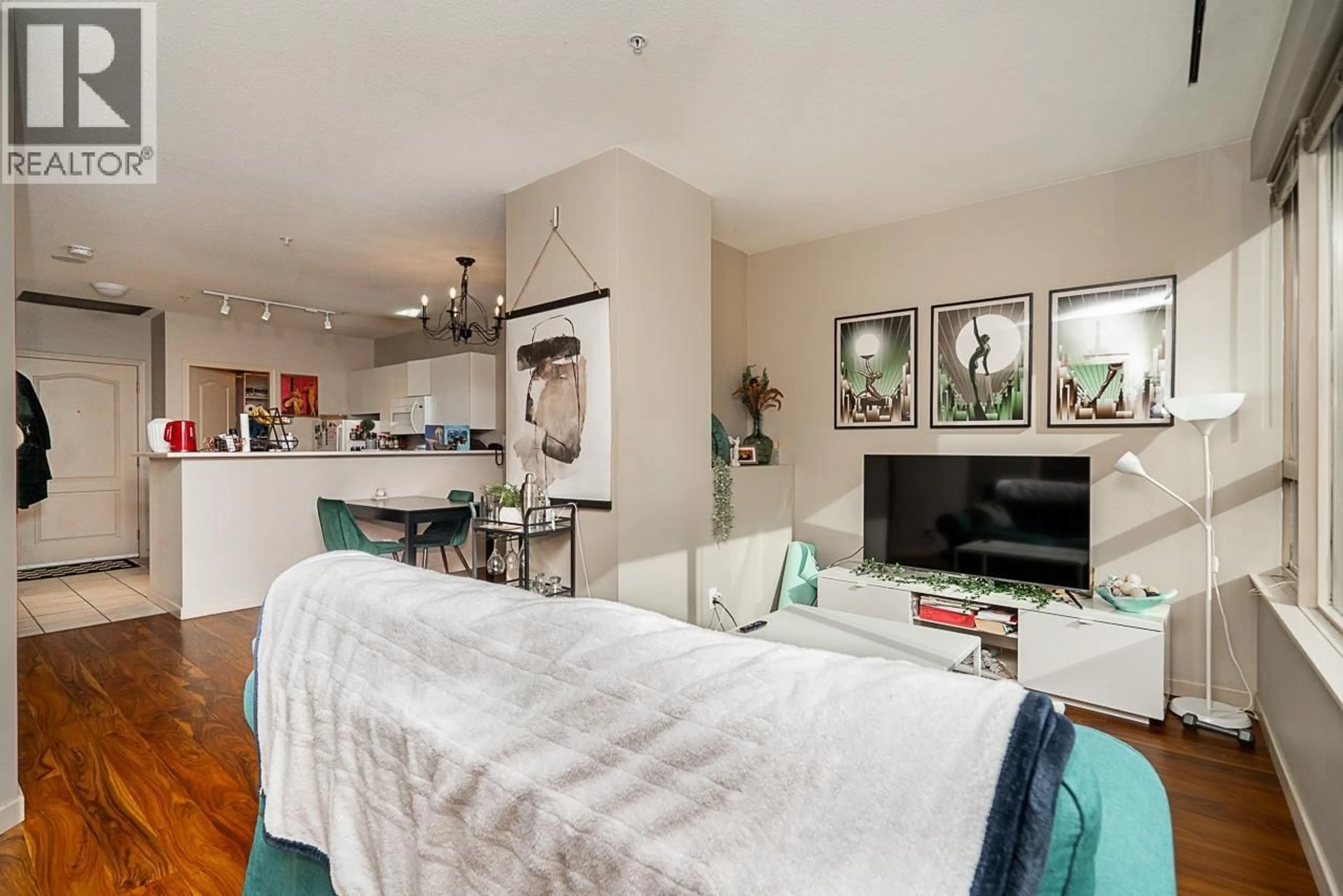 Open concept kitchen, unknown for 803 - 1177 HORNBY STREET, Vancouver British Columbia V6Z2E9