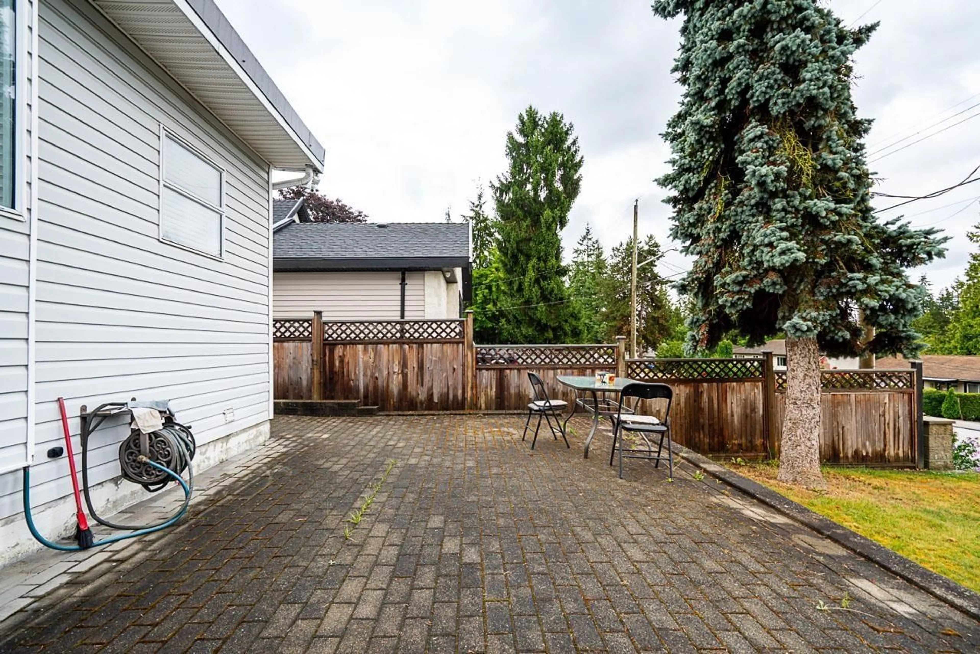 Patio, street for 10286 127, Surrey British Columbia V3V5J7