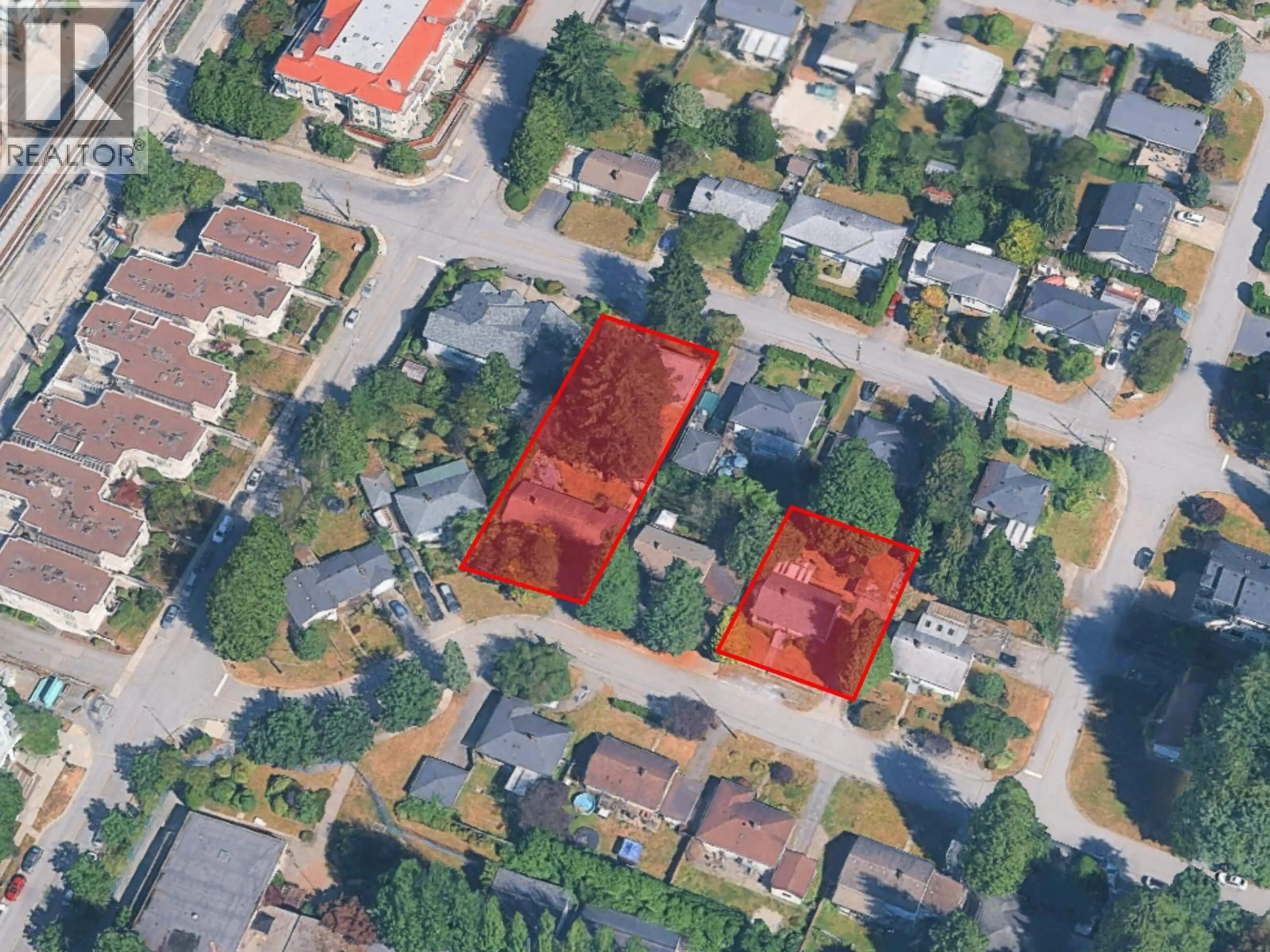 A pic from outside/outdoor area/front of a property/back of a property/a pic from drone, street for 516 COCHRANE AVENUE, Coquitlam British Columbia V3J1Z9