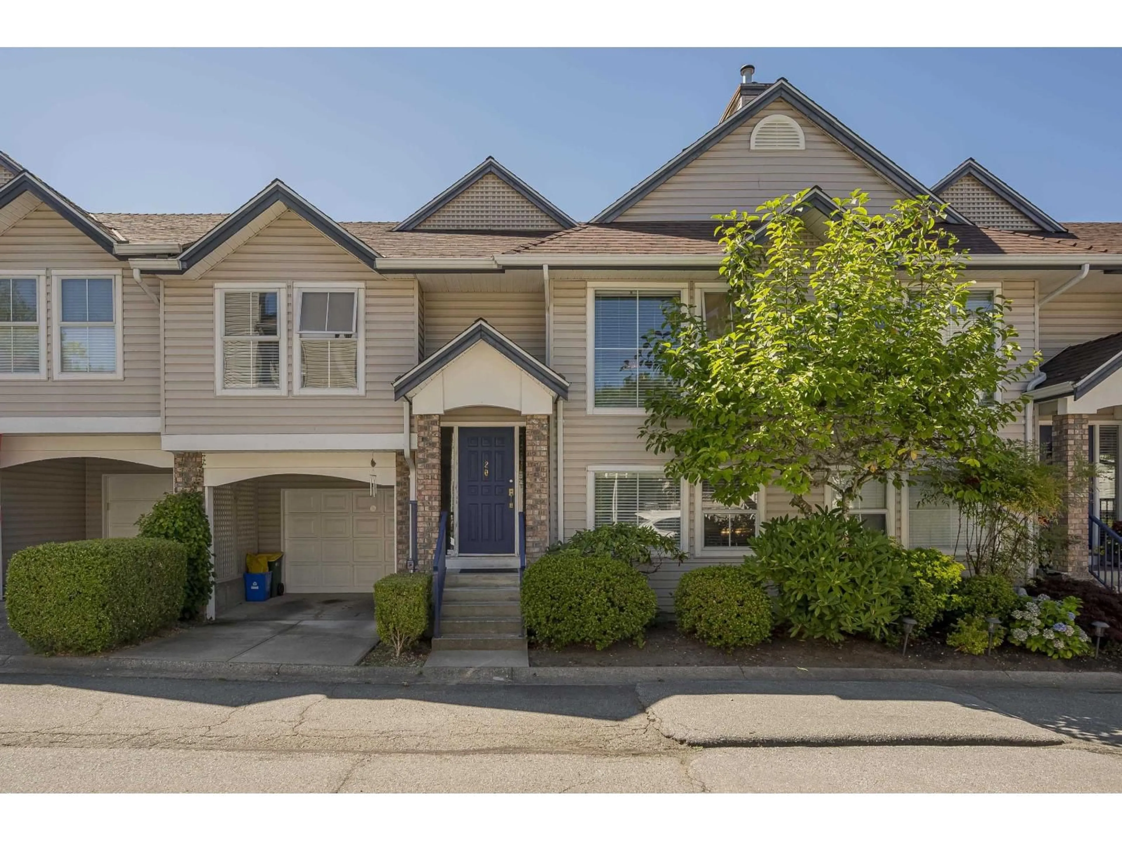 Unknown for 20 - 8716 WALNUT GROVE, Langley British Columbia V1M2K2