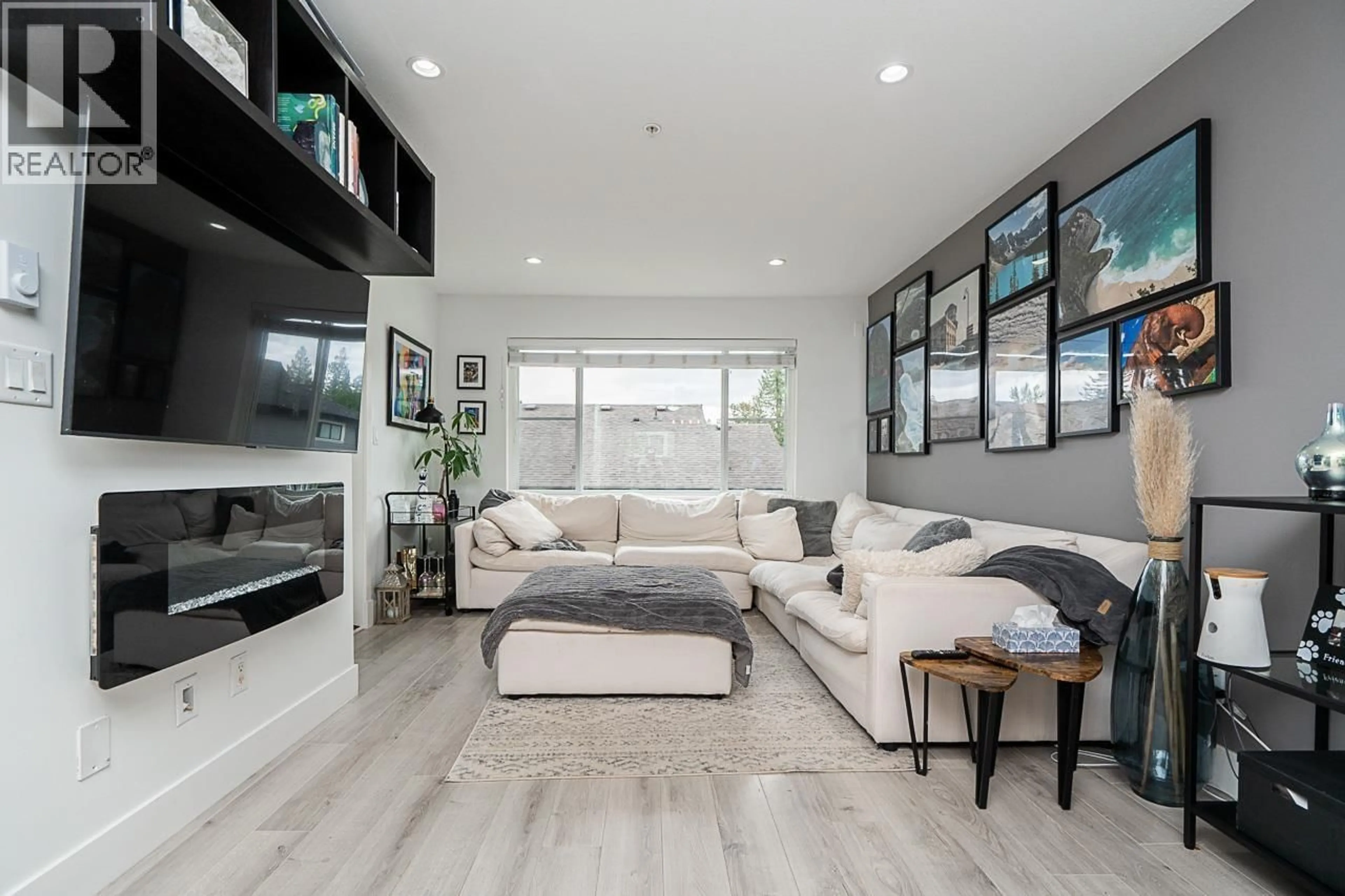 Living room with furniture, unknown for 57 - 23651 132 AVENUE, Maple Ridge British Columbia V4R0E9