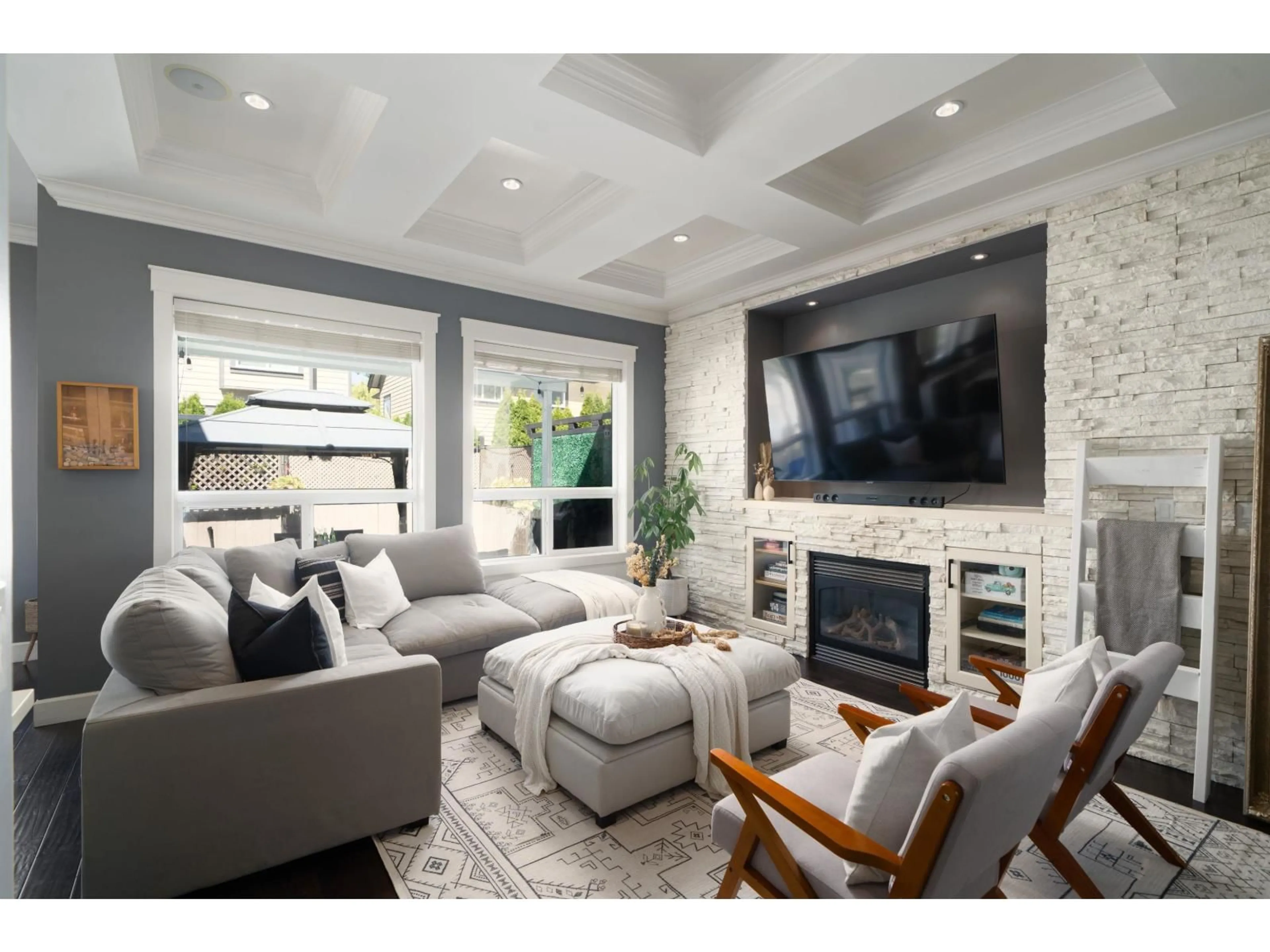 Living room with furniture, unknown for 17343 1, Surrey British Columbia V3Z8L2