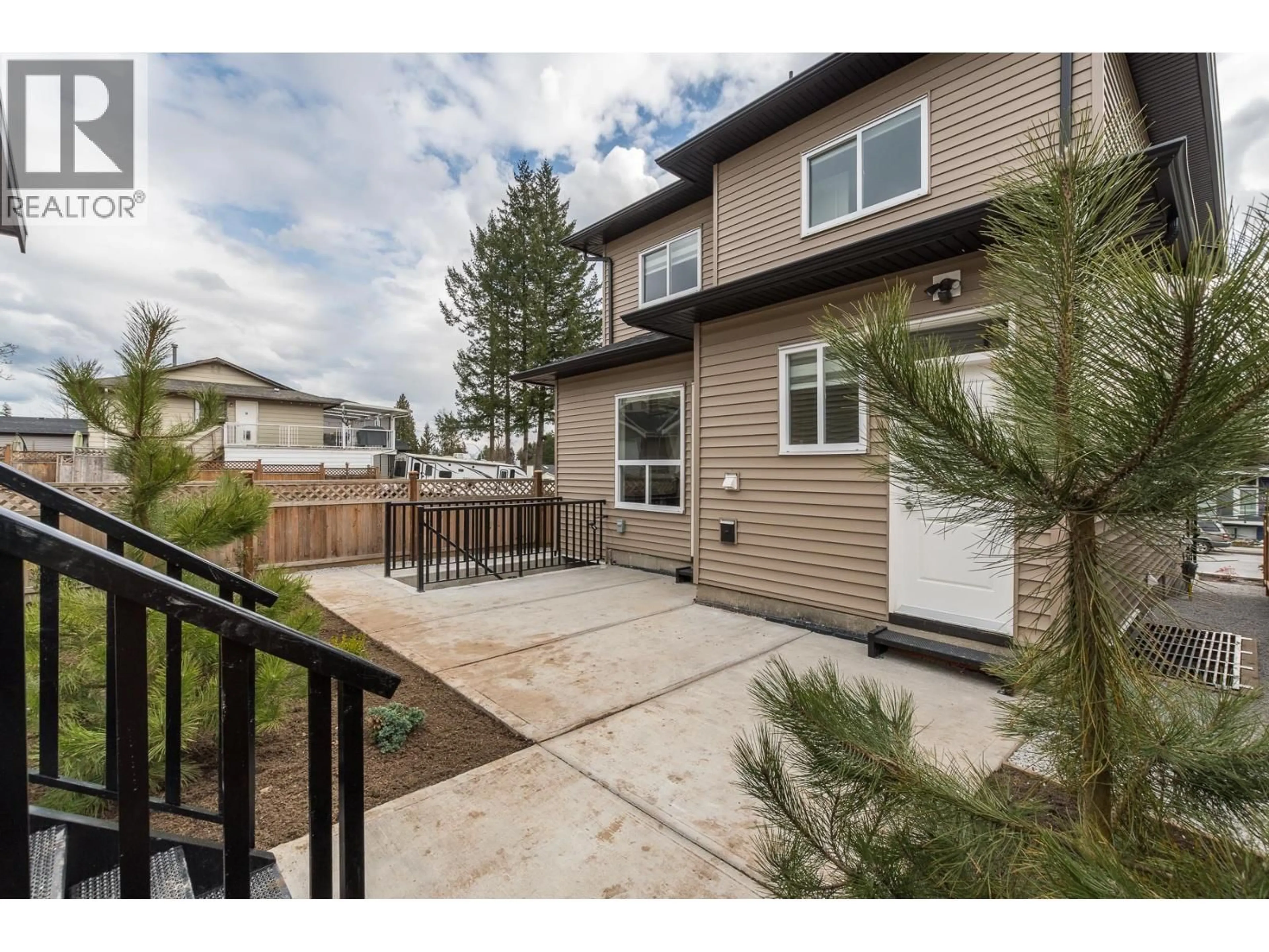 Patio, street for 3427 VICTORIA DRIVE, Coquitlam British Columbia V3B2V5