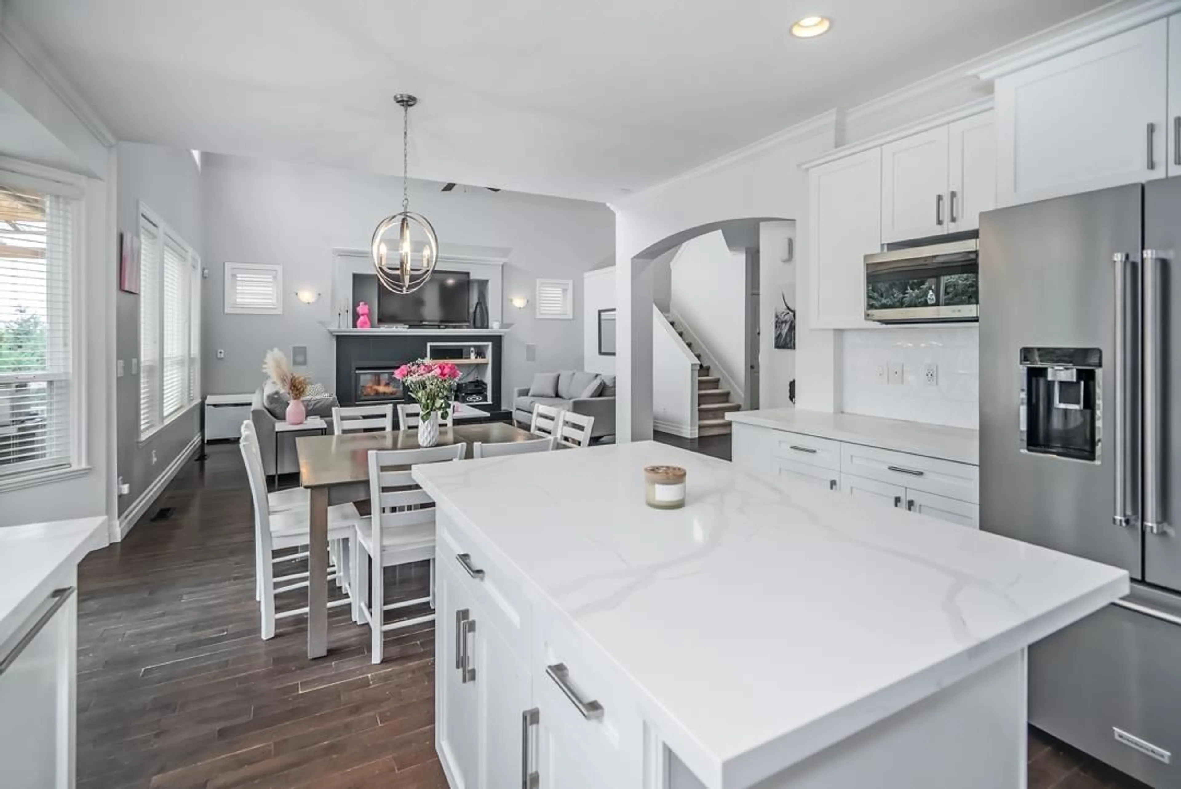 Open concept kitchen, ceramic/tile floor for 6848 198B, Langley British Columbia V2Y3B8