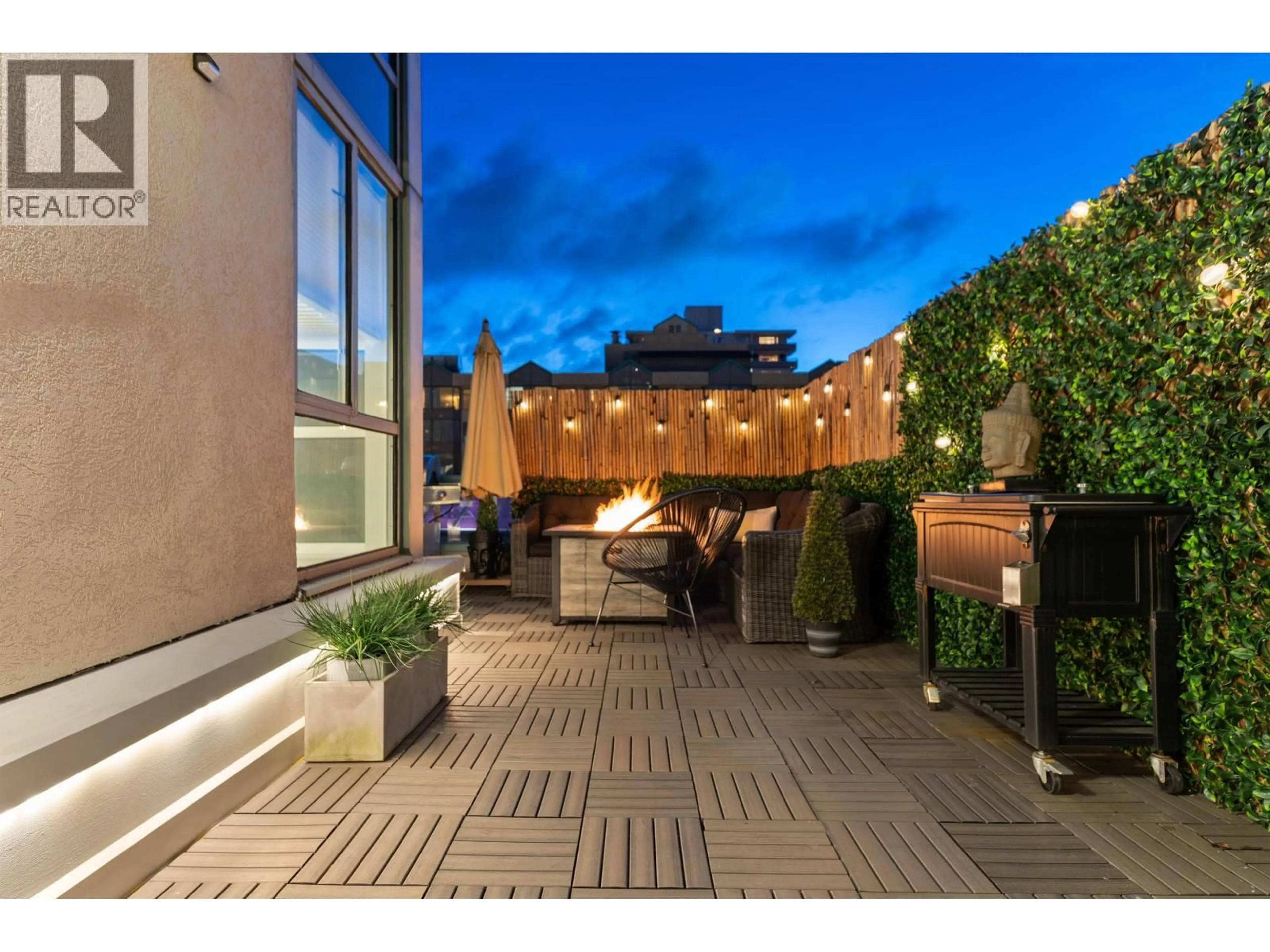 Patio, street for 301 - 789 JERVIS STREET, Vancouver British Columbia V6E2B1