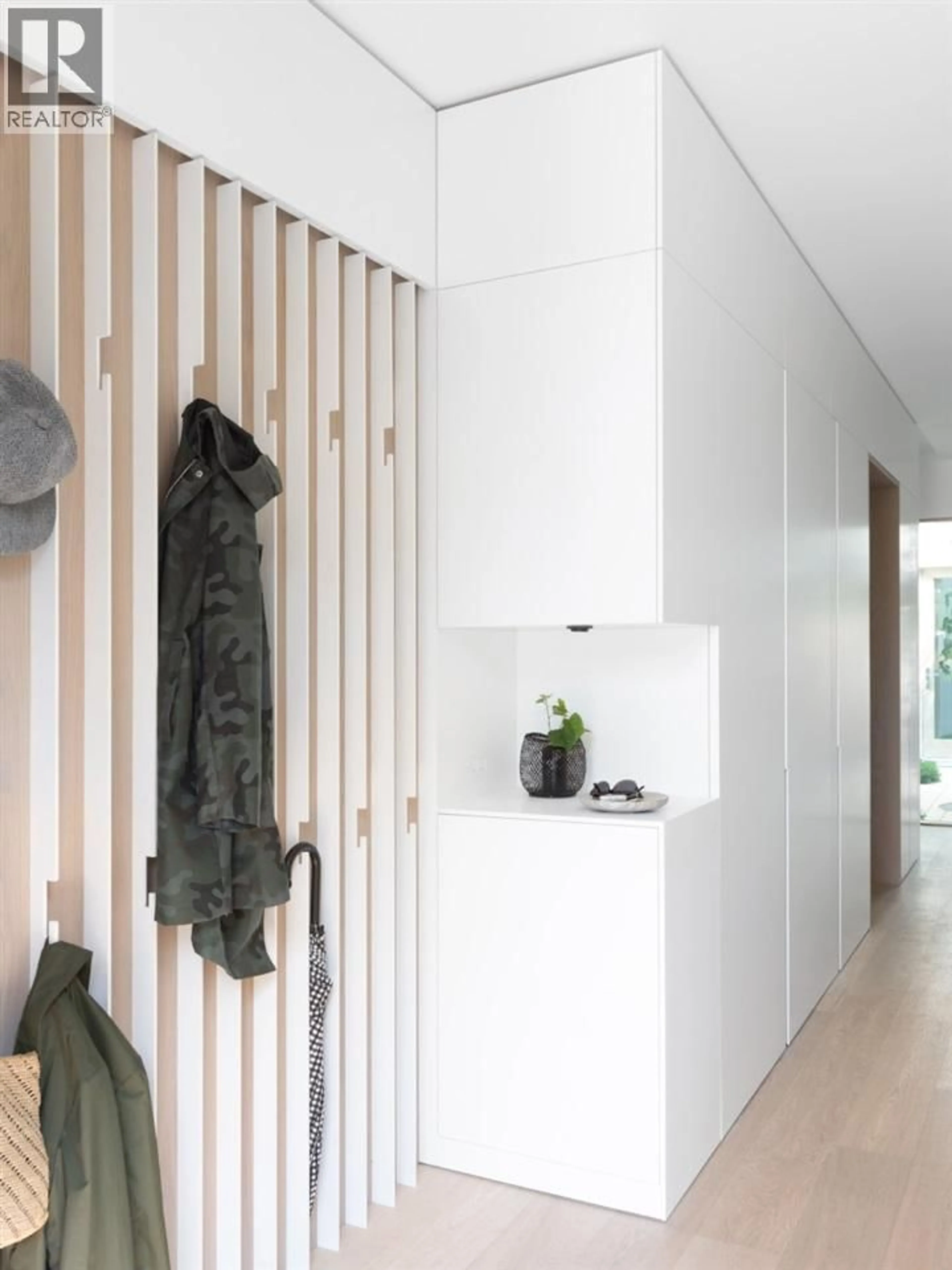 Indoor entryway for 3636 ST. GEORGE STREET, Vancouver British Columbia V5V3Z7