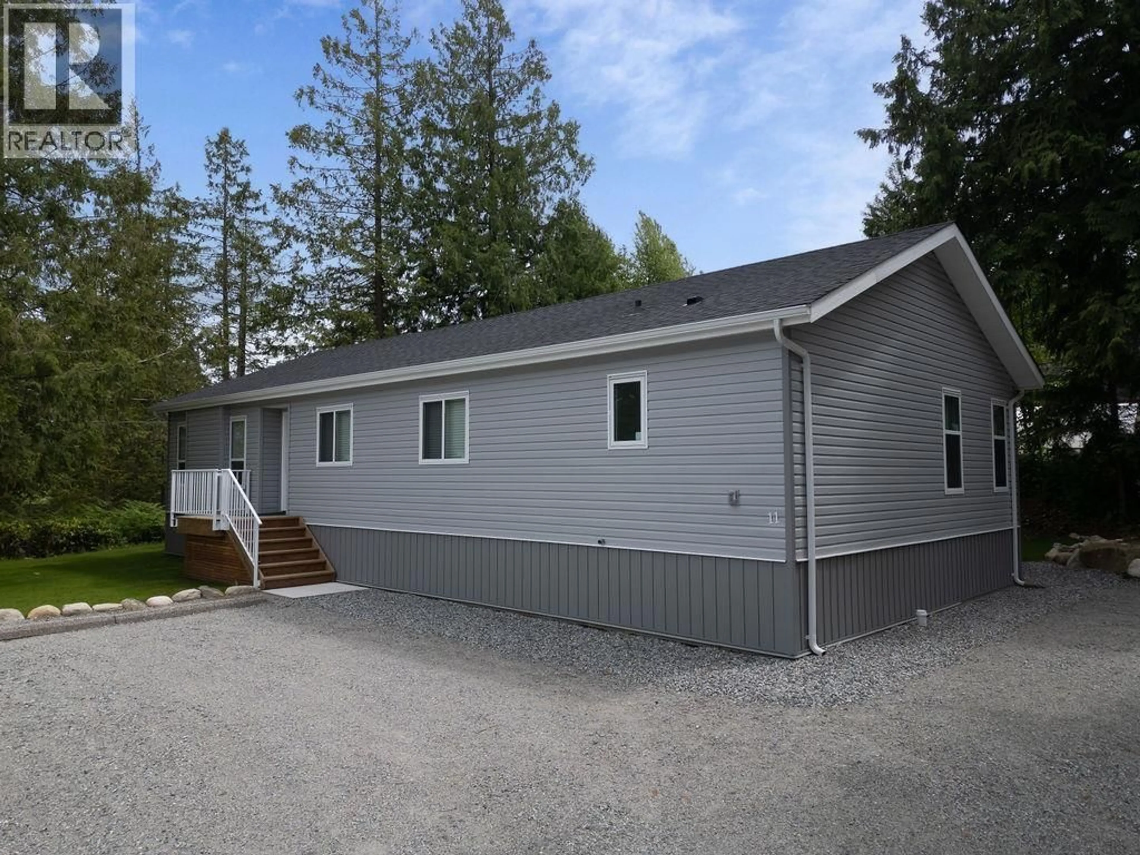 Home with vinyl exterior material, unknown for 11 - 1416 NORTH ROAD, Gibsons British Columbia V0N1V1