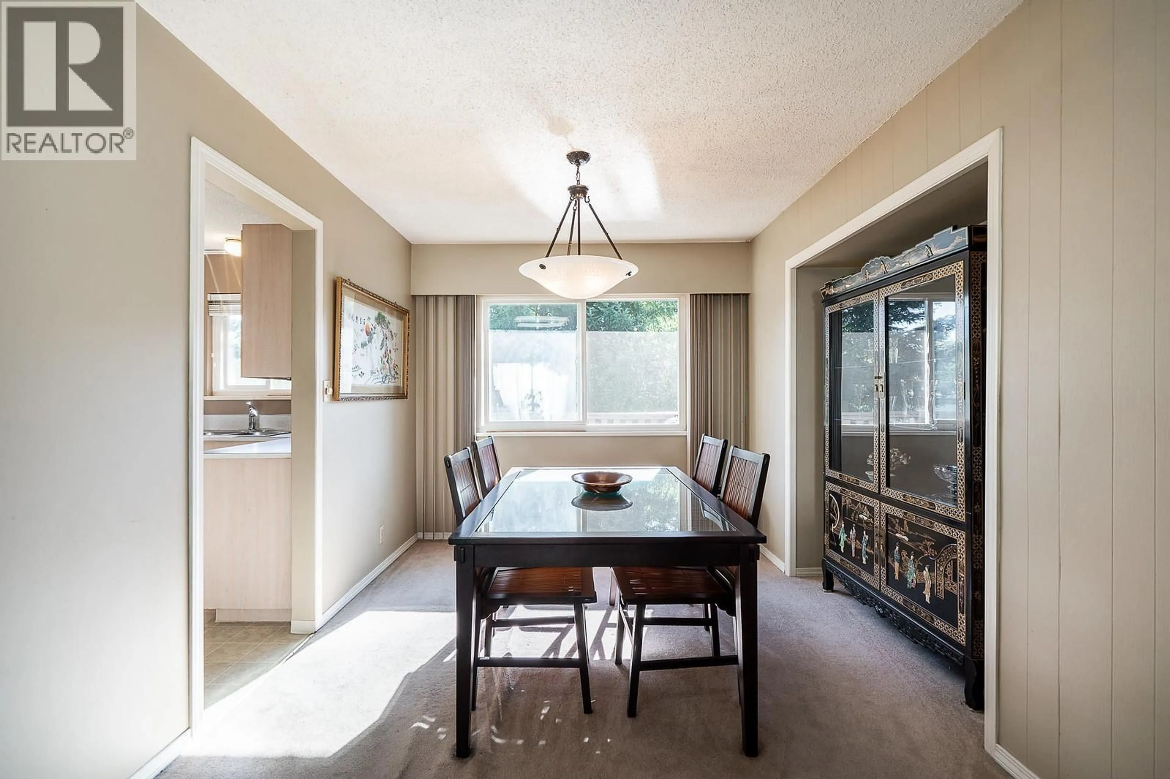 Dining room, unknown for 2946 COVENTRY CRESCENT, Port Coquitlam British Columbia V3B4V3