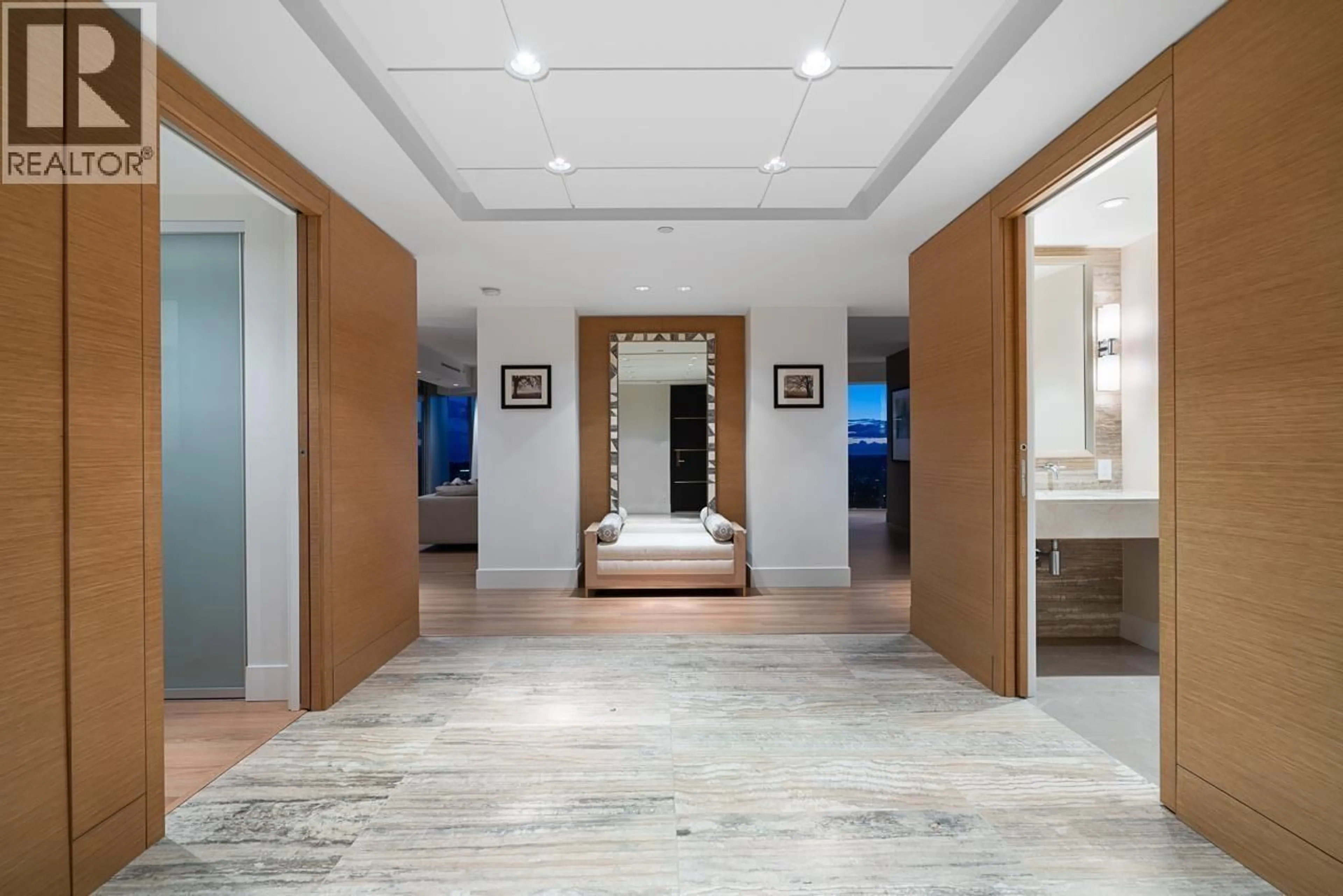 Indoor foyer for 4601 - 667 HOWE STREET, Vancouver British Columbia V6C0B5