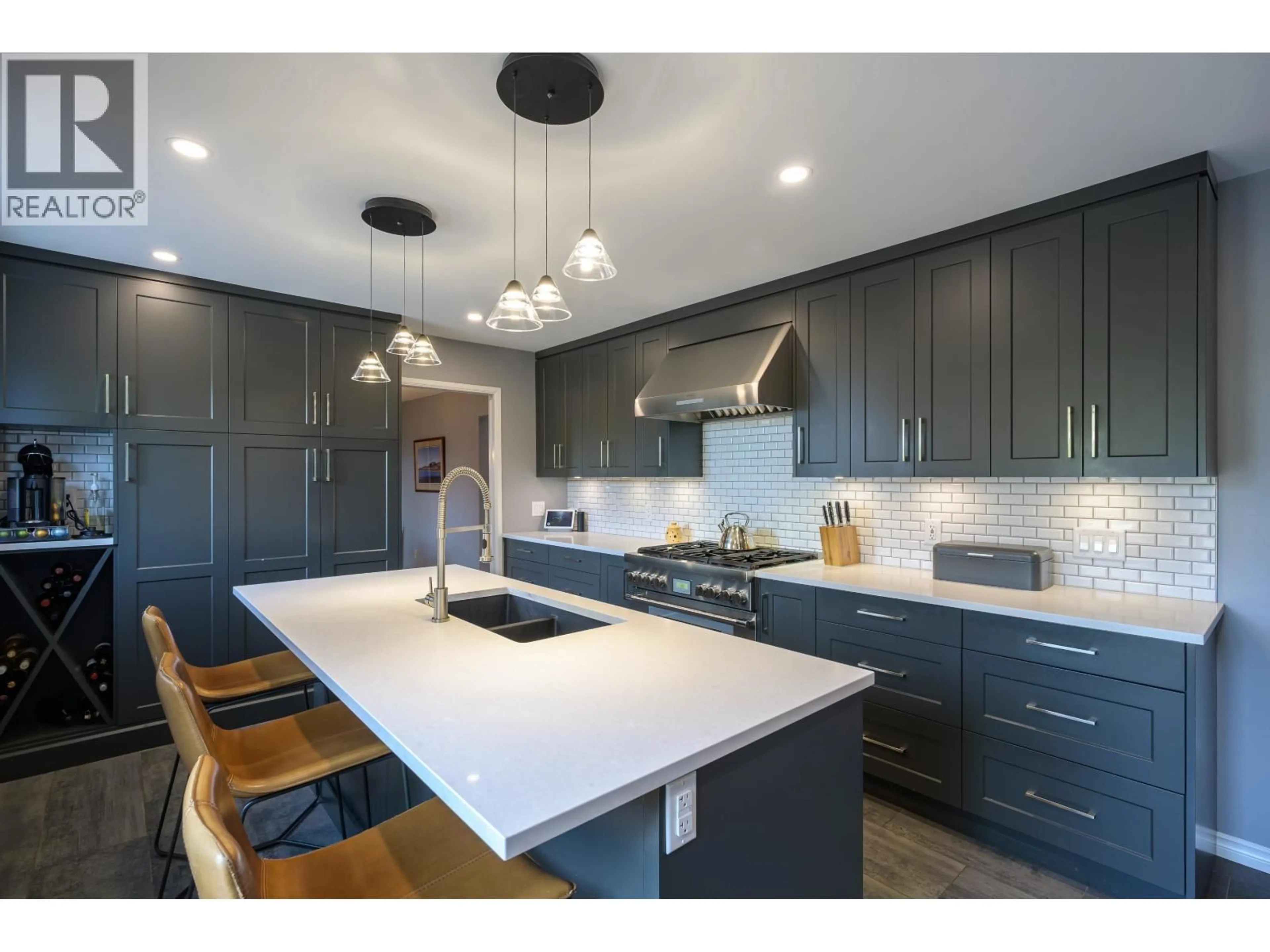 Open concept kitchen, unknown for 5627 TIMBERVALLEY ROAD, Delta British Columbia V4L2E7