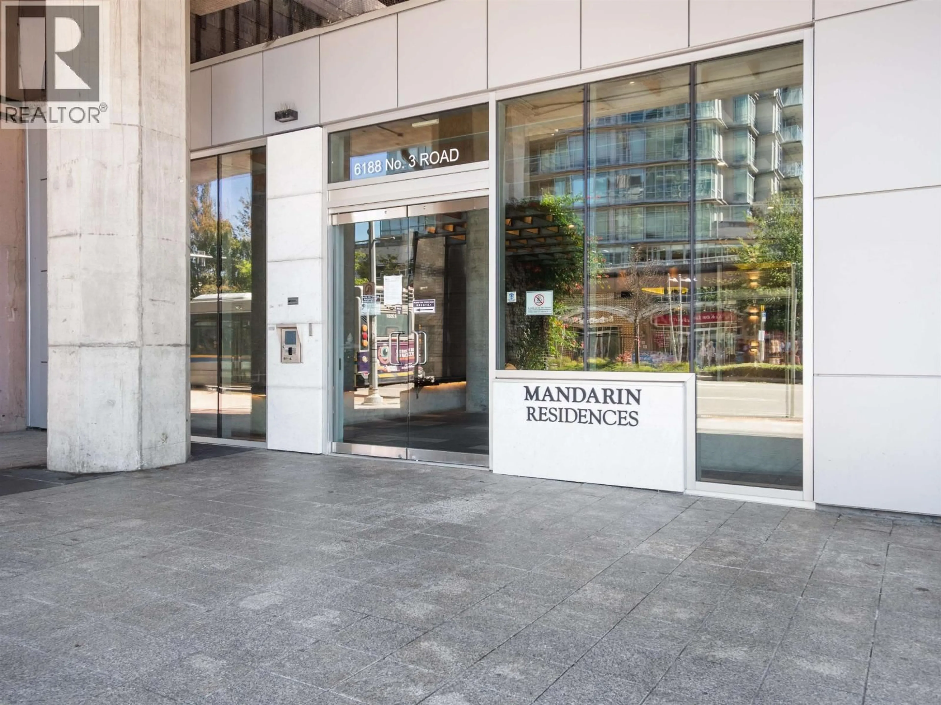 Indoor foyer for 1613 - 6188 NO. 3 ROAD, Richmond British Columbia V6Y0J3