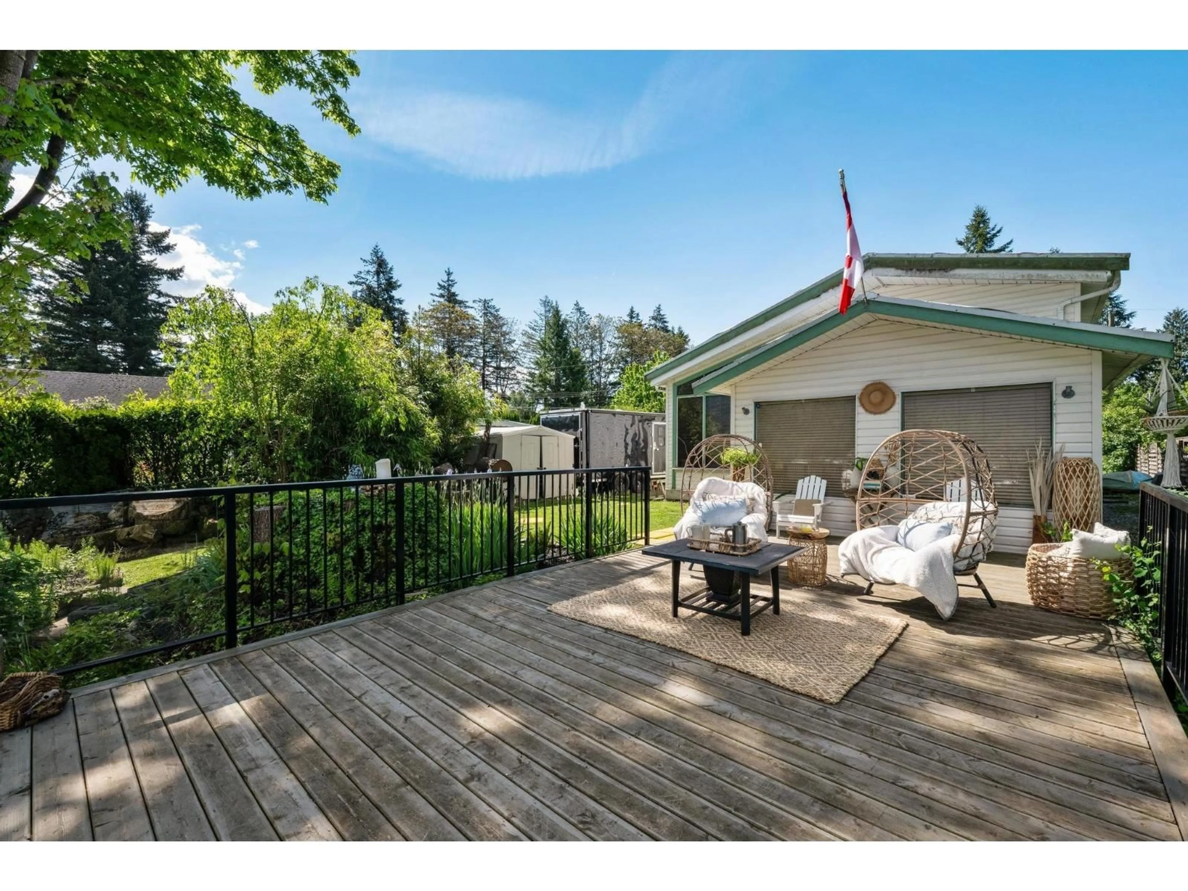 Patio, unknown for 35535 SWAN, Mission British Columbia V2V7M2