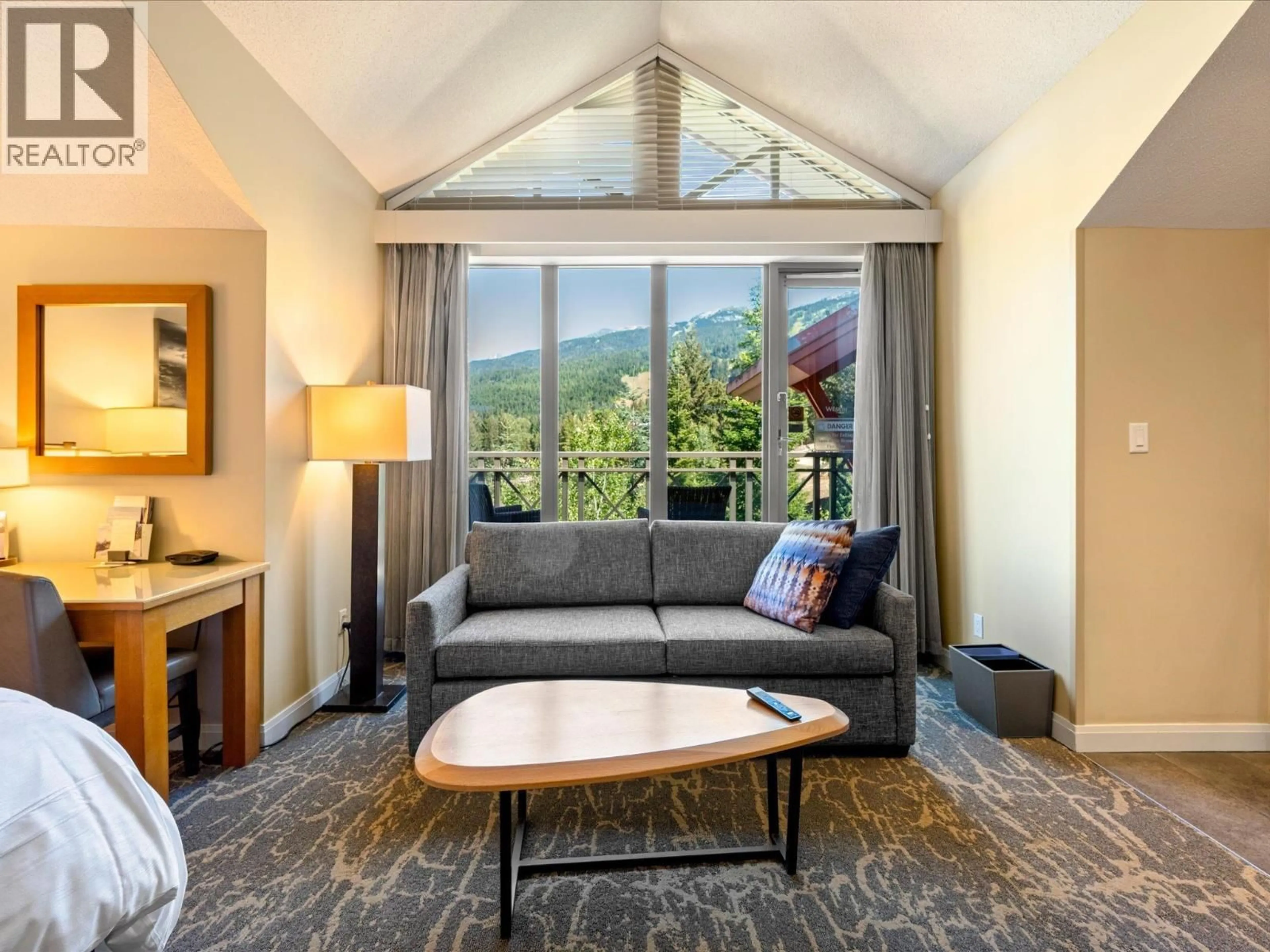 Living room with furniture, unknown for 904 - 4090 WHISTLER WAY, Whistler British Columbia V8E1J3