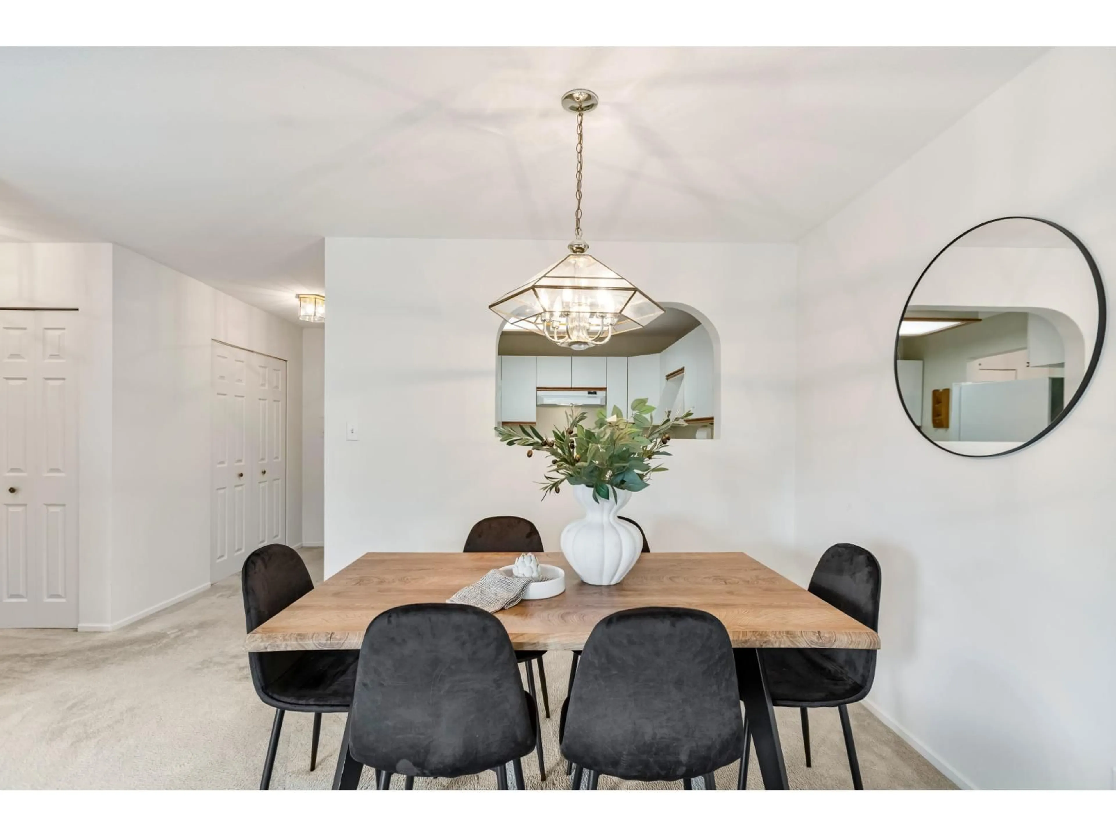 Dining room, unknown for 307 - 1273 MERKLIN, White Rock British Columbia V4B4B8