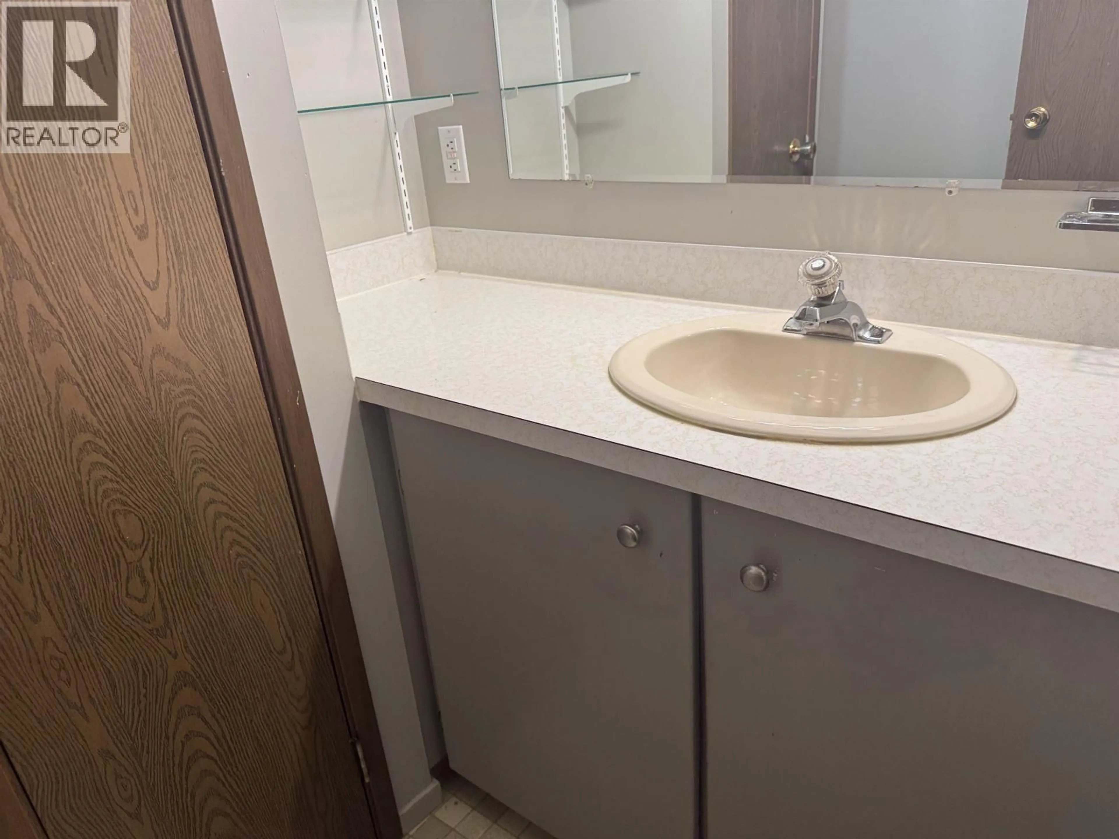 Standard bathroom, unknown for 40 MCINTYRE DRIVE, Mackenzie British Columbia V0J2C0