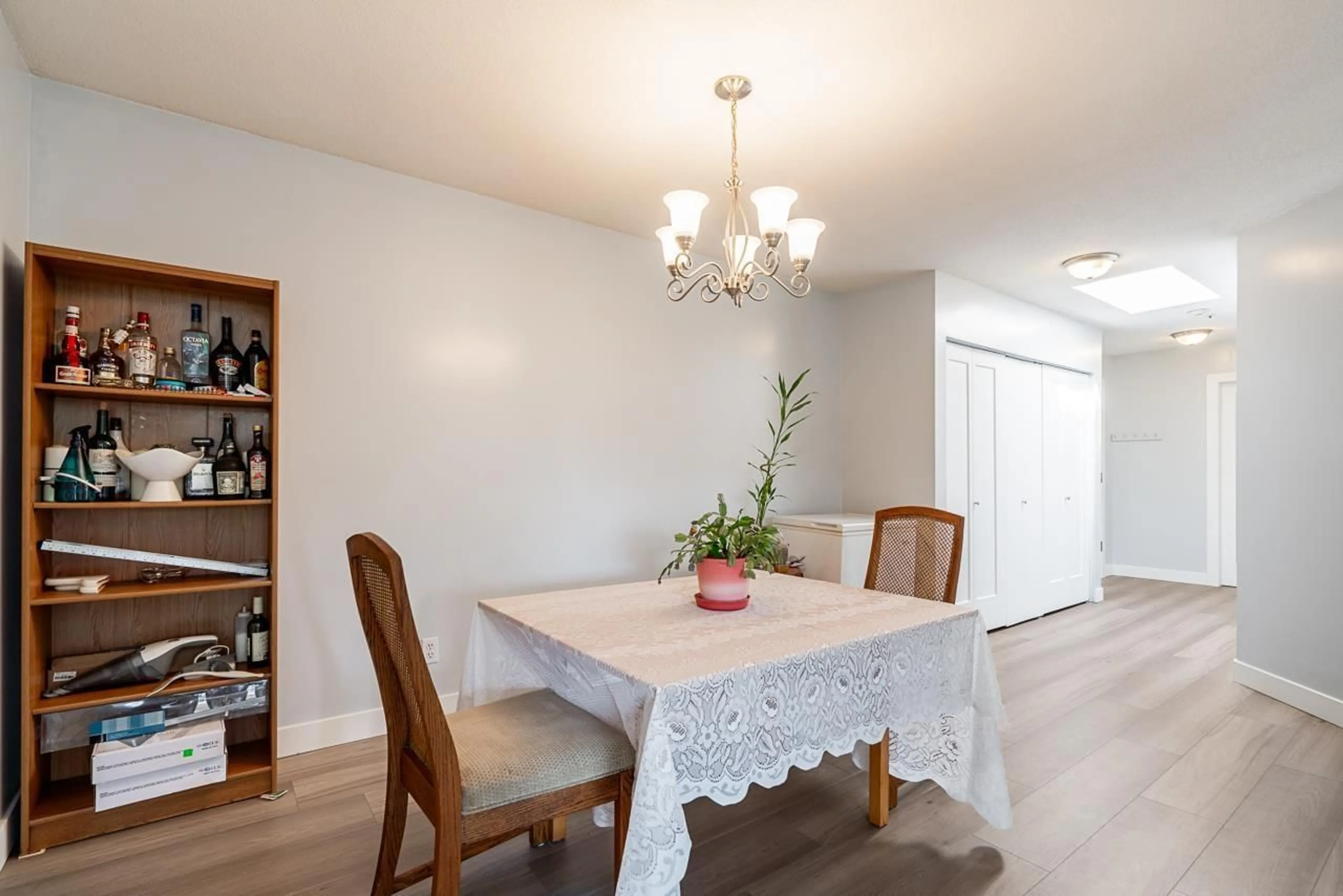Dining room, wood/laminate floor for 306 - 20257 54, Langley British Columbia V3A3W2