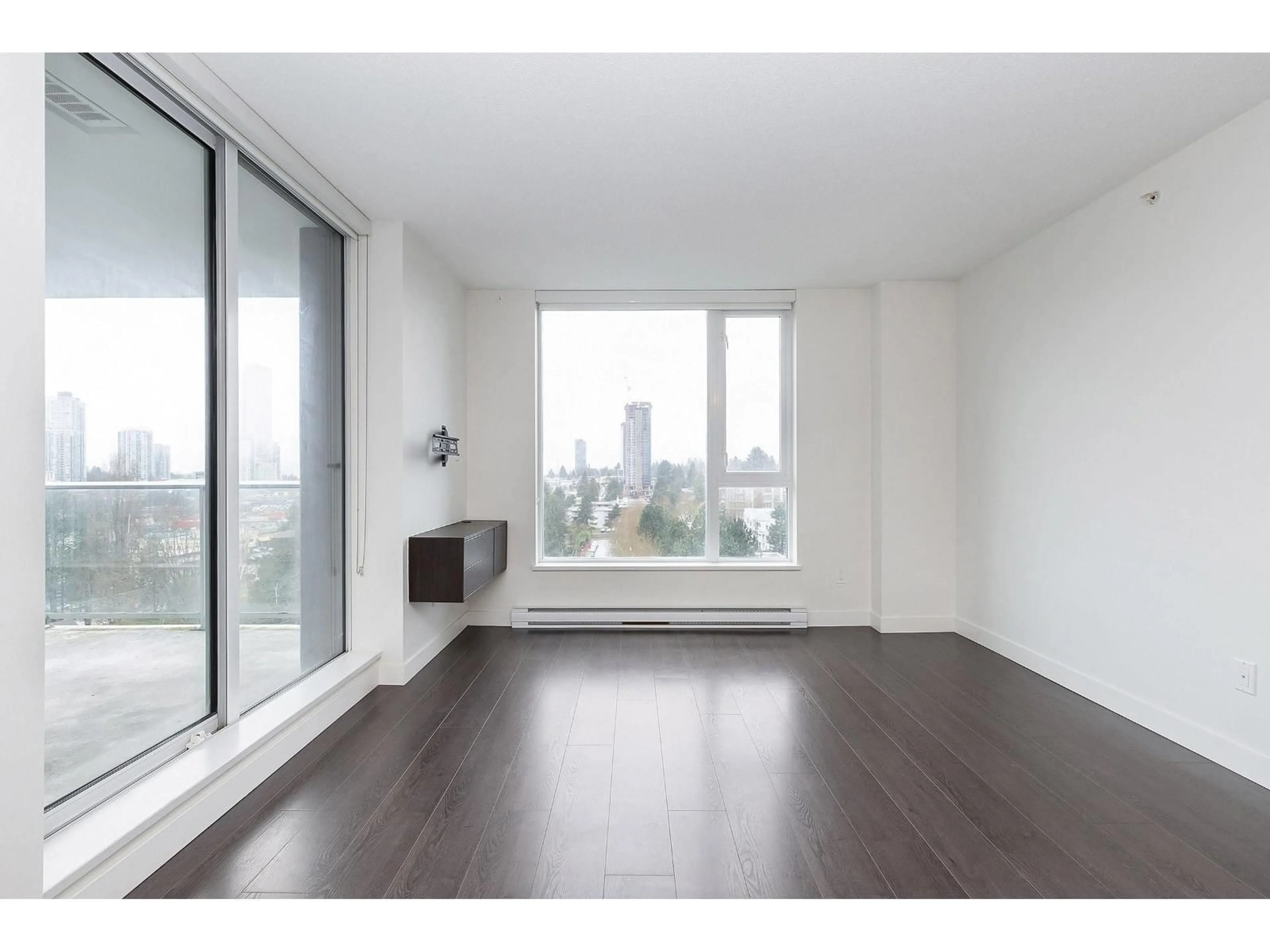 A pic of a room for 1509 - 13750 100, Surrey British Columbia V3T0L3