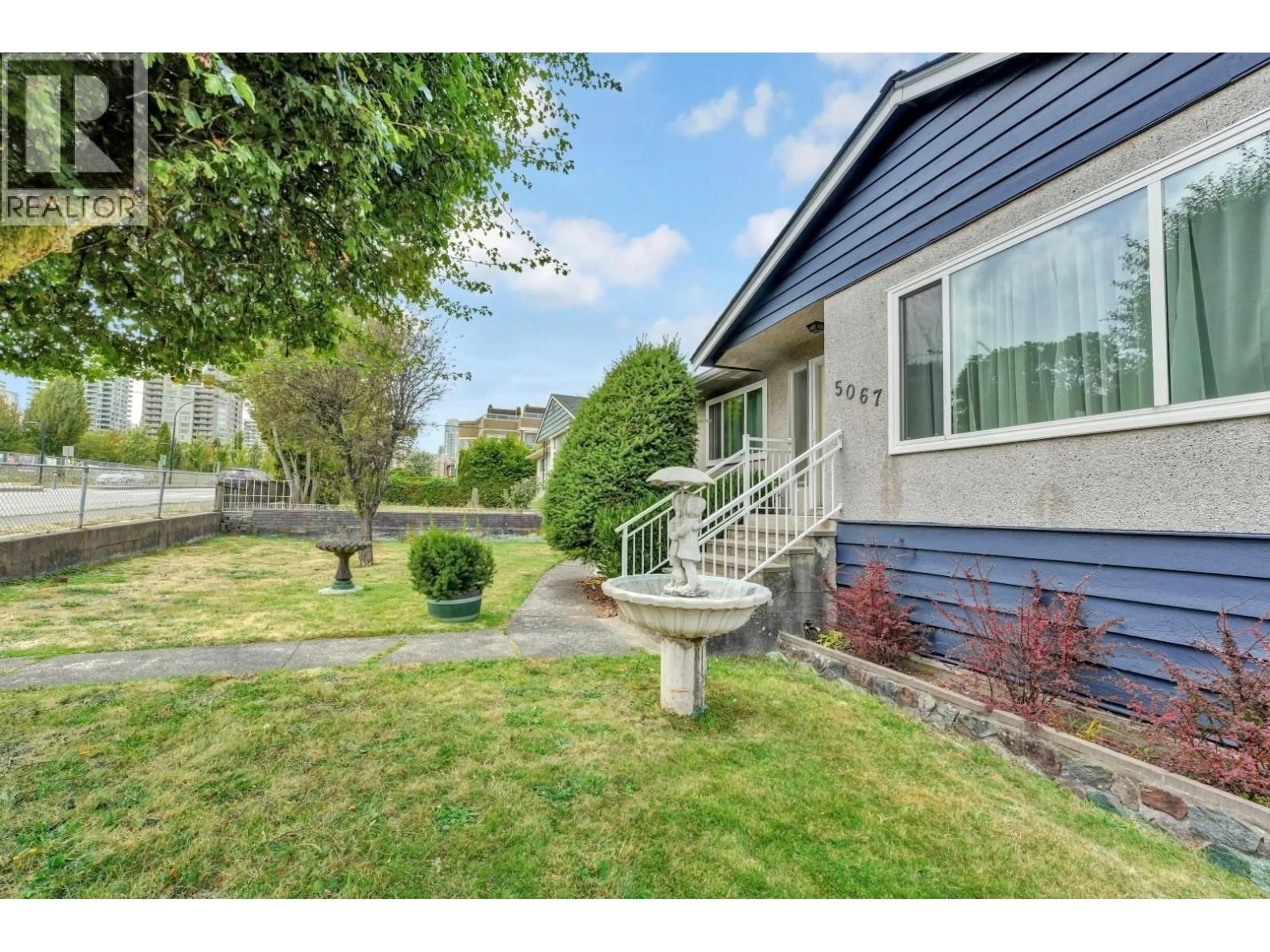Unknown for 5067 DOVER STREET, Burnaby British Columbia V5H1R4