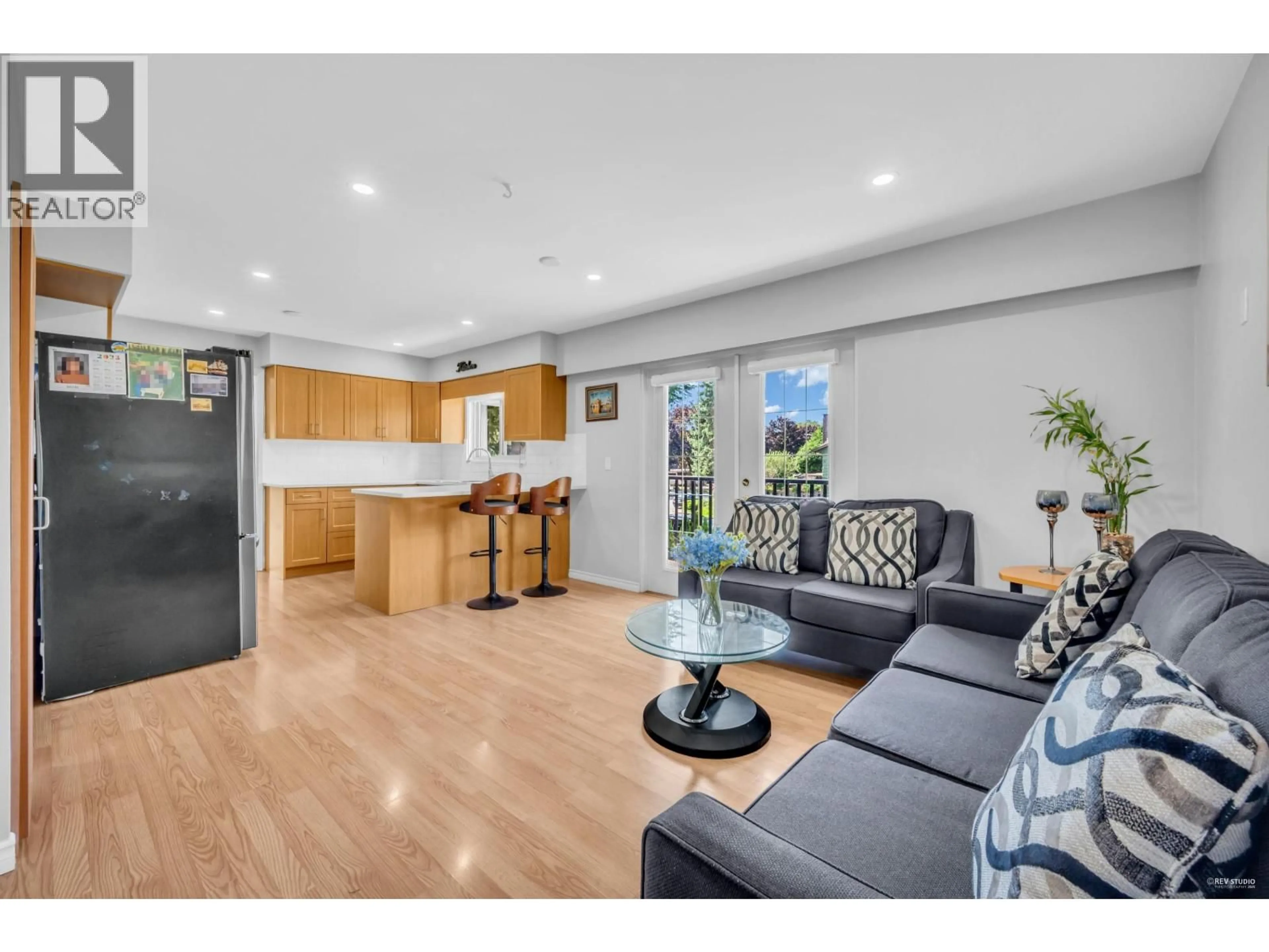 Open concept kitchen, unknown for 9140 ASH STREET, Richmond British Columbia V7A2T6