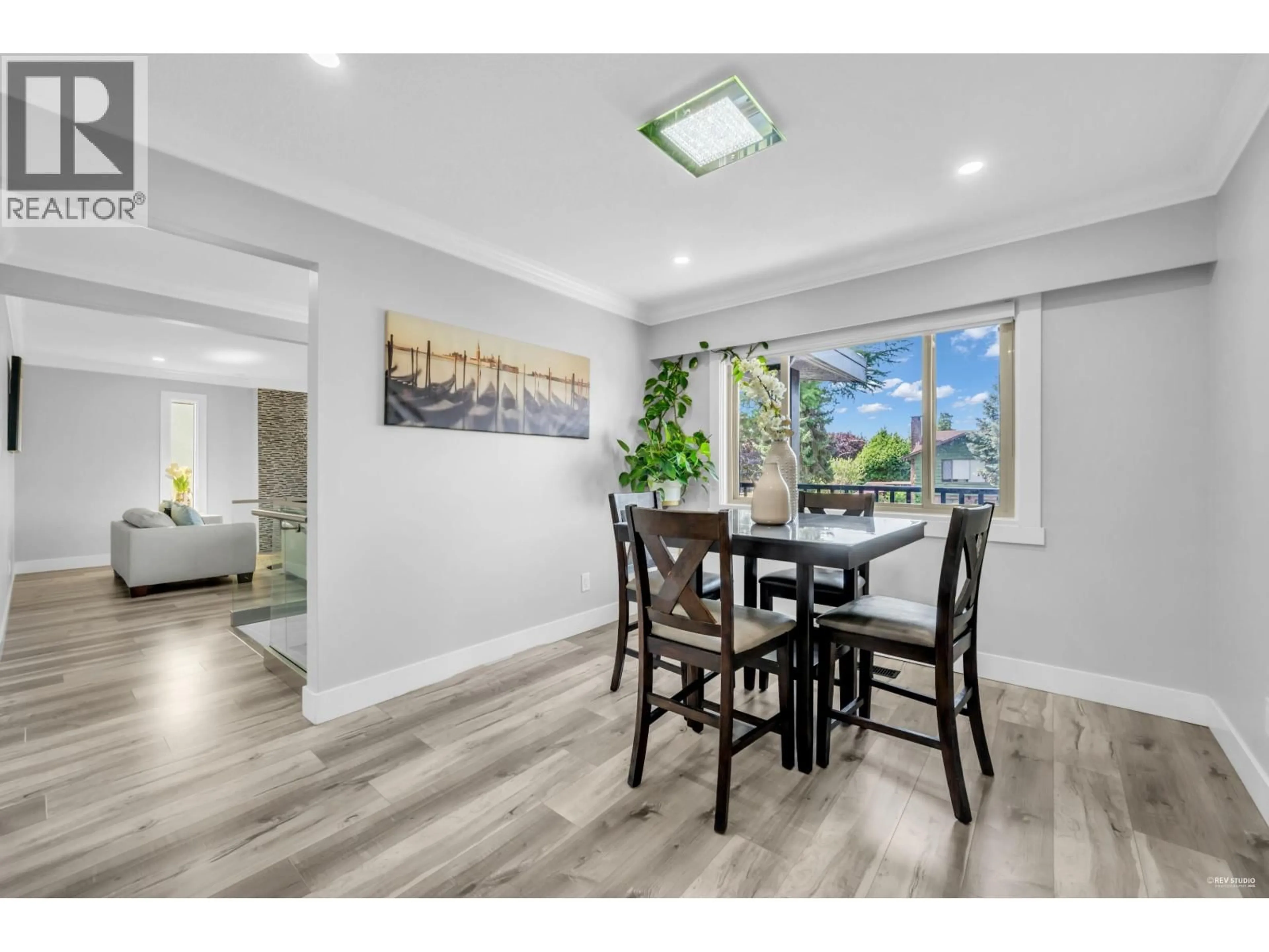 Dining room, wood/laminate floor for 9140 ASH STREET, Richmond British Columbia V7A2T6