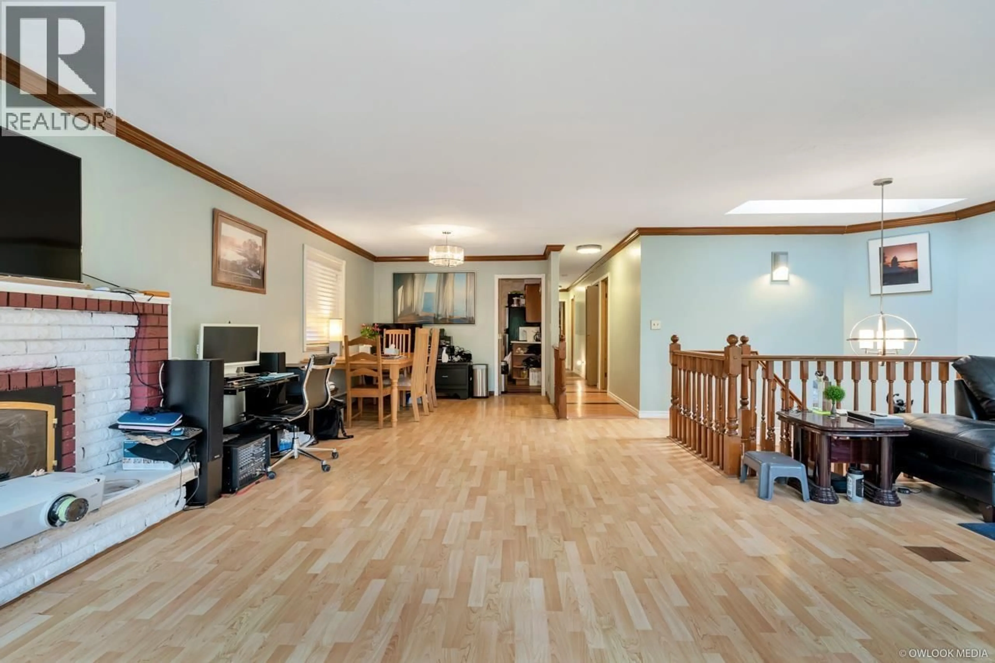 Indoor foyer for 1206 11TH AVENUE, Vancouver British Columbia V5T2G3