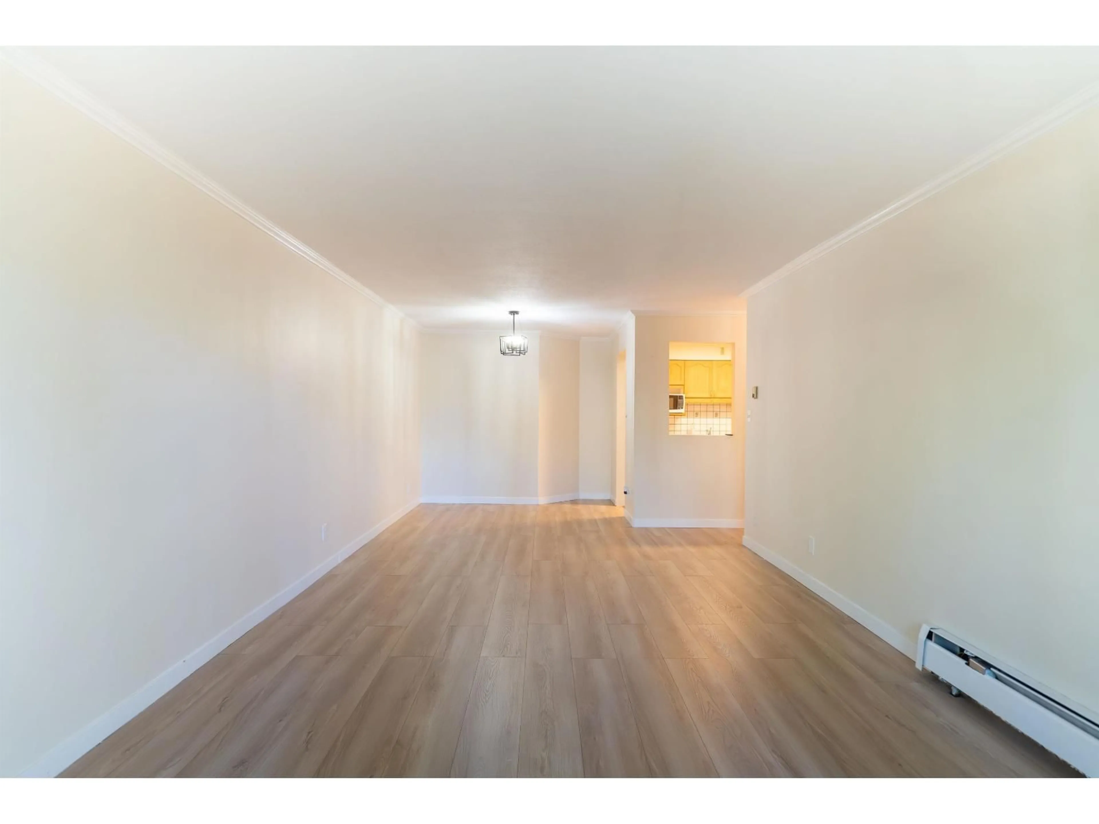 A pic of a room for 210 - 32040 TIMS, Abbotsford British Columbia V2T2H2