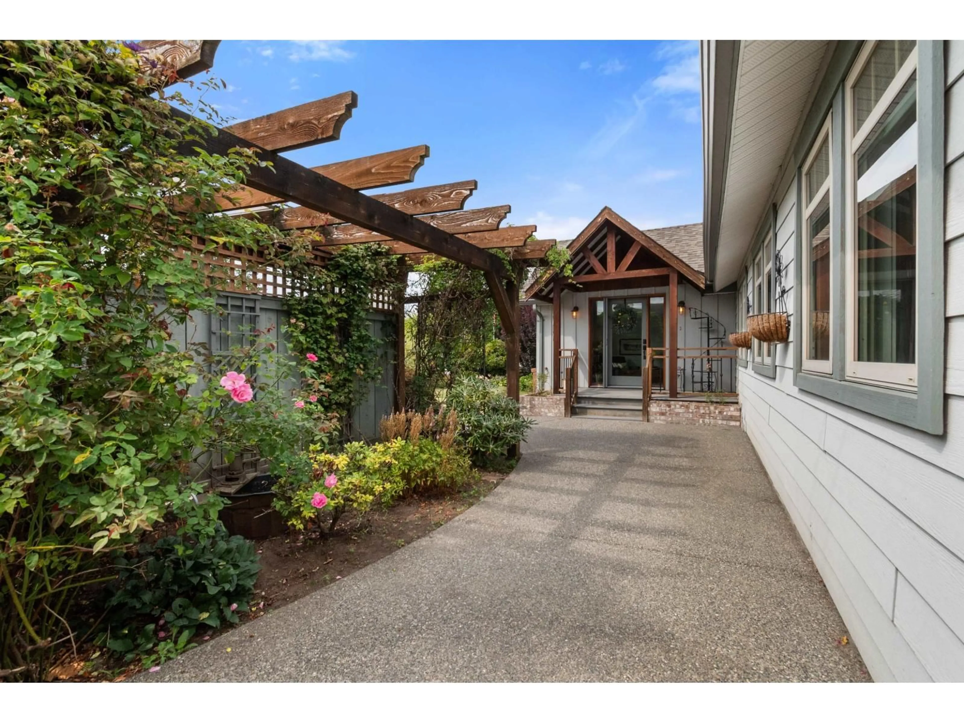 Unknown for 6460 SUMAS PRAIRIE ROAD, Sardis - Greendale British Columbia V2R4K2