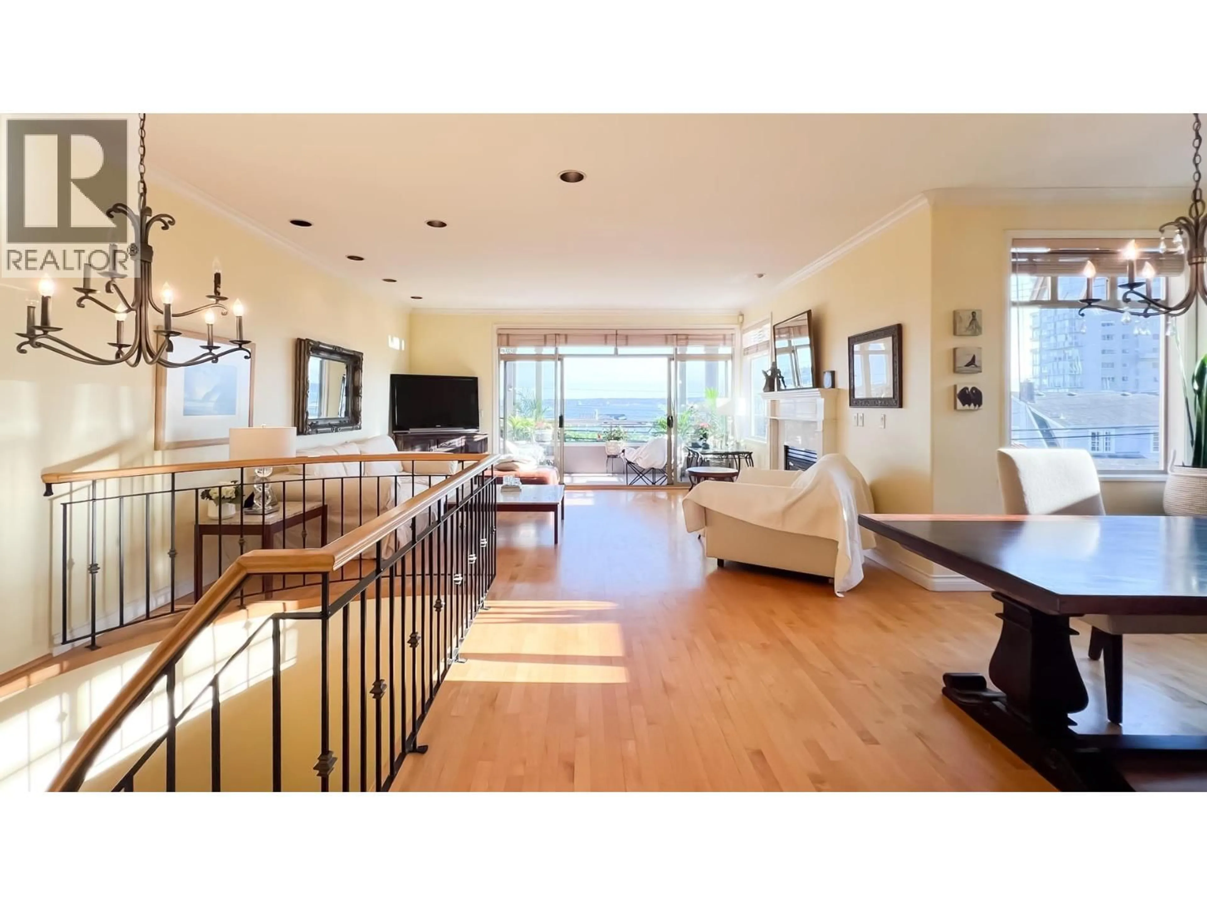 Unknown for 2352 MARINE DRIVE, West Vancouver British Columbia V7V1K8