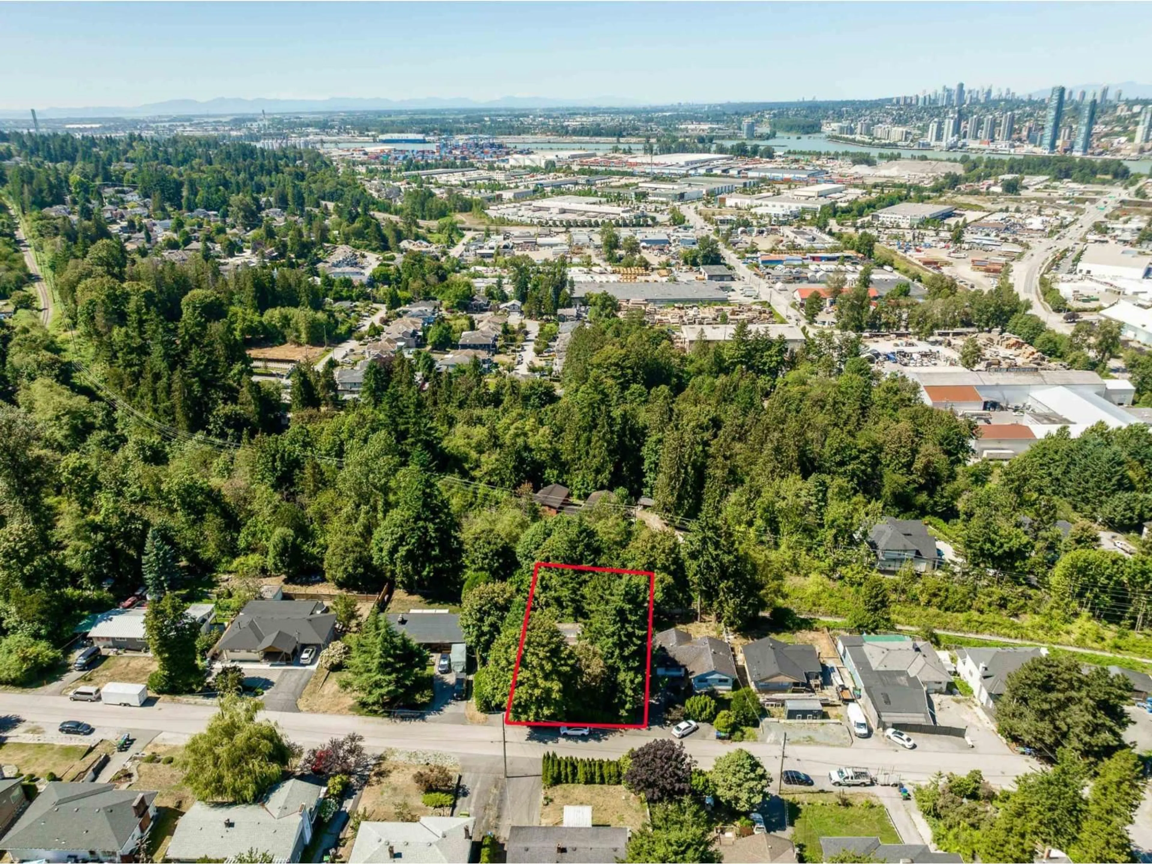 A pic from outside/outdoor area/front of a property/back of a property/a pic from drone, unknown for 10257 124, Surrey British Columbia V3V4T4