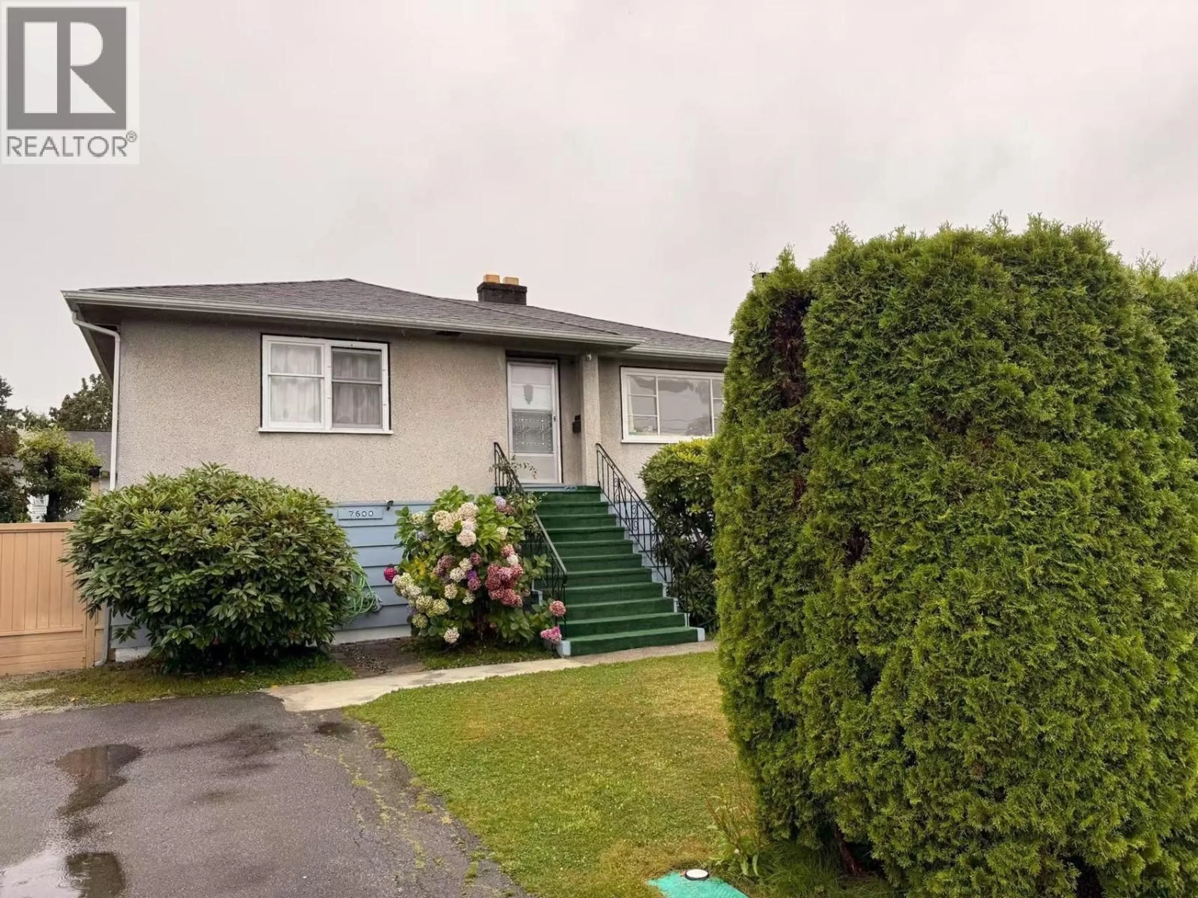 A pic from outside/outdoor area/front of a property/back of a property/a pic from drone, street for 7600 ACHESON ROAD, Richmond British Columbia V6Y1M9