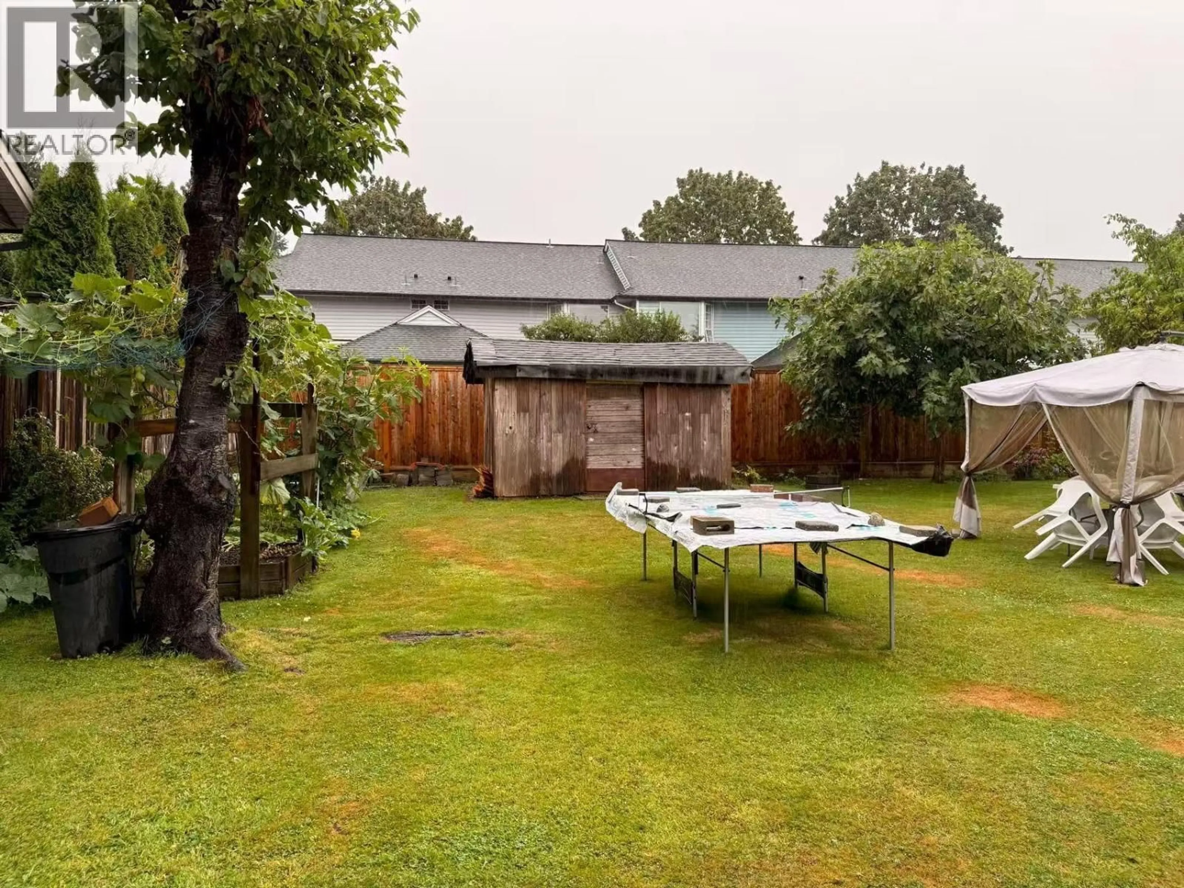 A pic from outside/outdoor area/front of a property/back of a property/a pic from drone, unknown for 7600 ACHESON ROAD, Richmond British Columbia V6Y1M9
