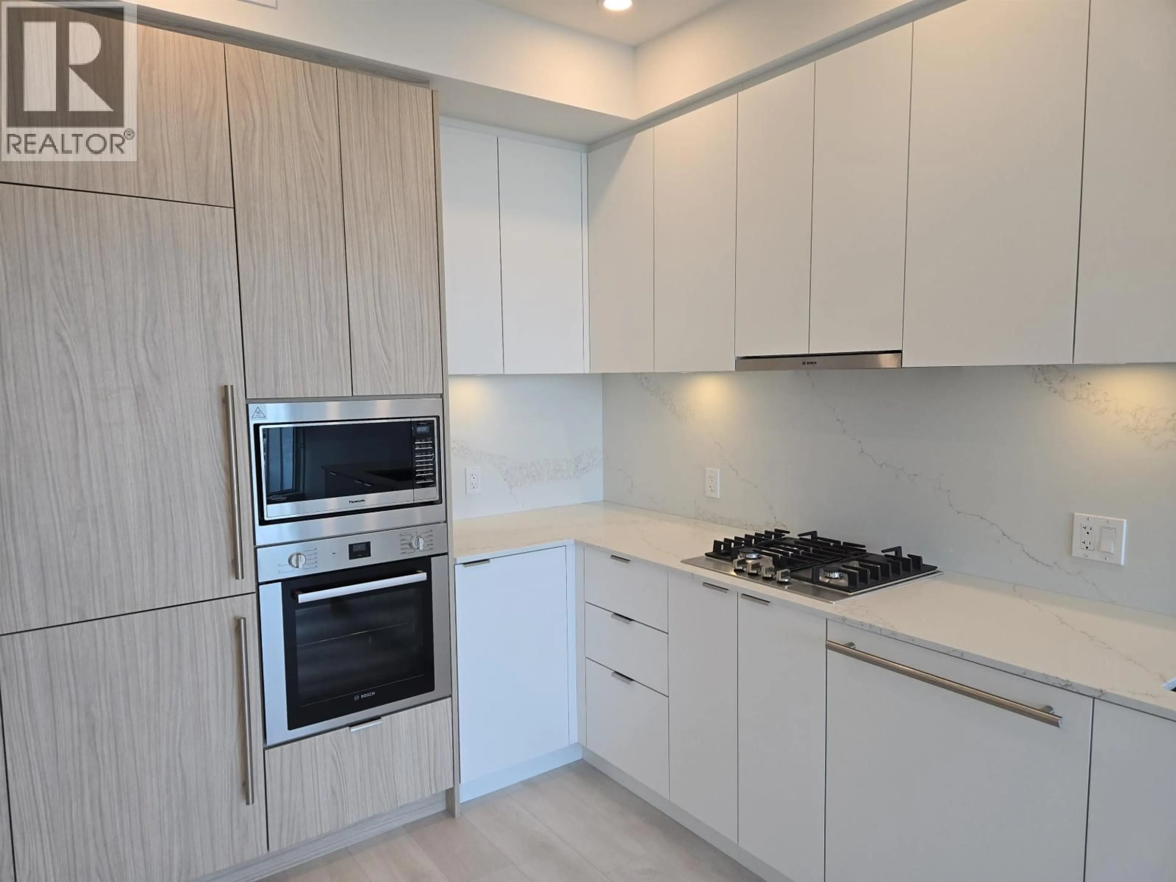 Standard kitchen, unknown for 2801 - 537 COTTONWOOD AVENUE, Coquitlam British Columbia V3J0S4
