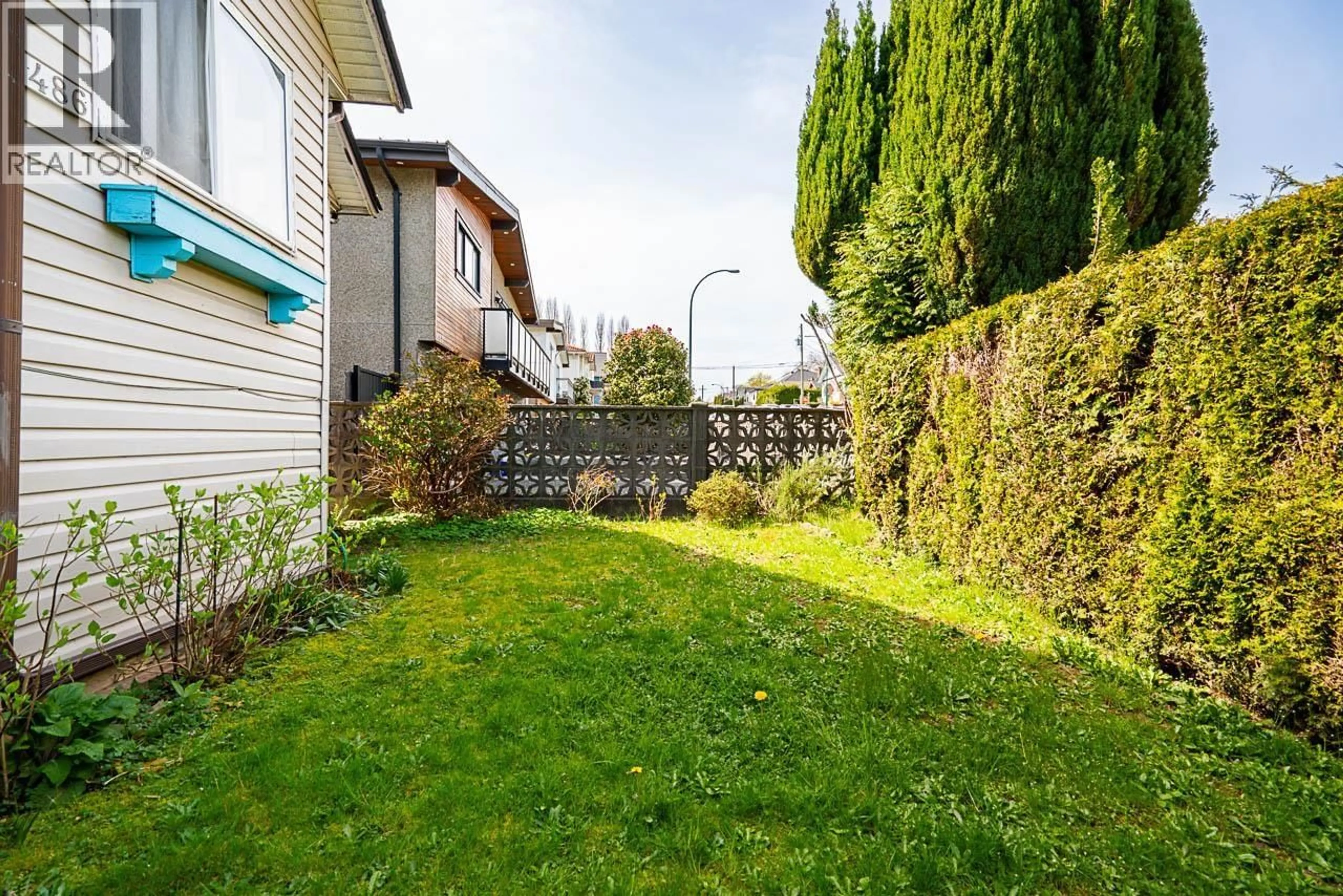 Patio, street for 486 KING EDWARD AVENUE, Vancouver British Columbia V5V2C8