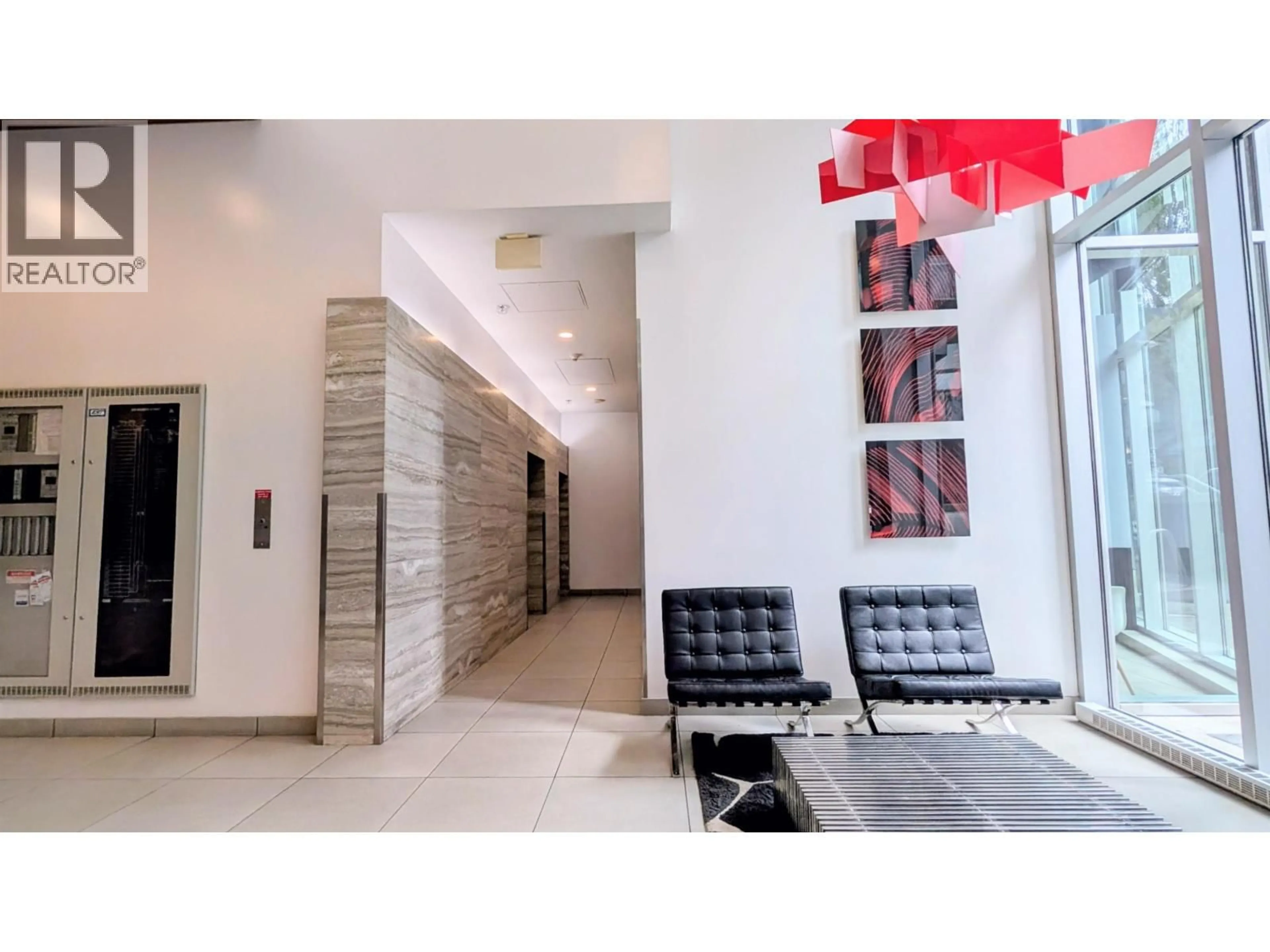 Indoor foyer for 3301 - 233 ROBSON STREET, Vancouver British Columbia V6B0E8