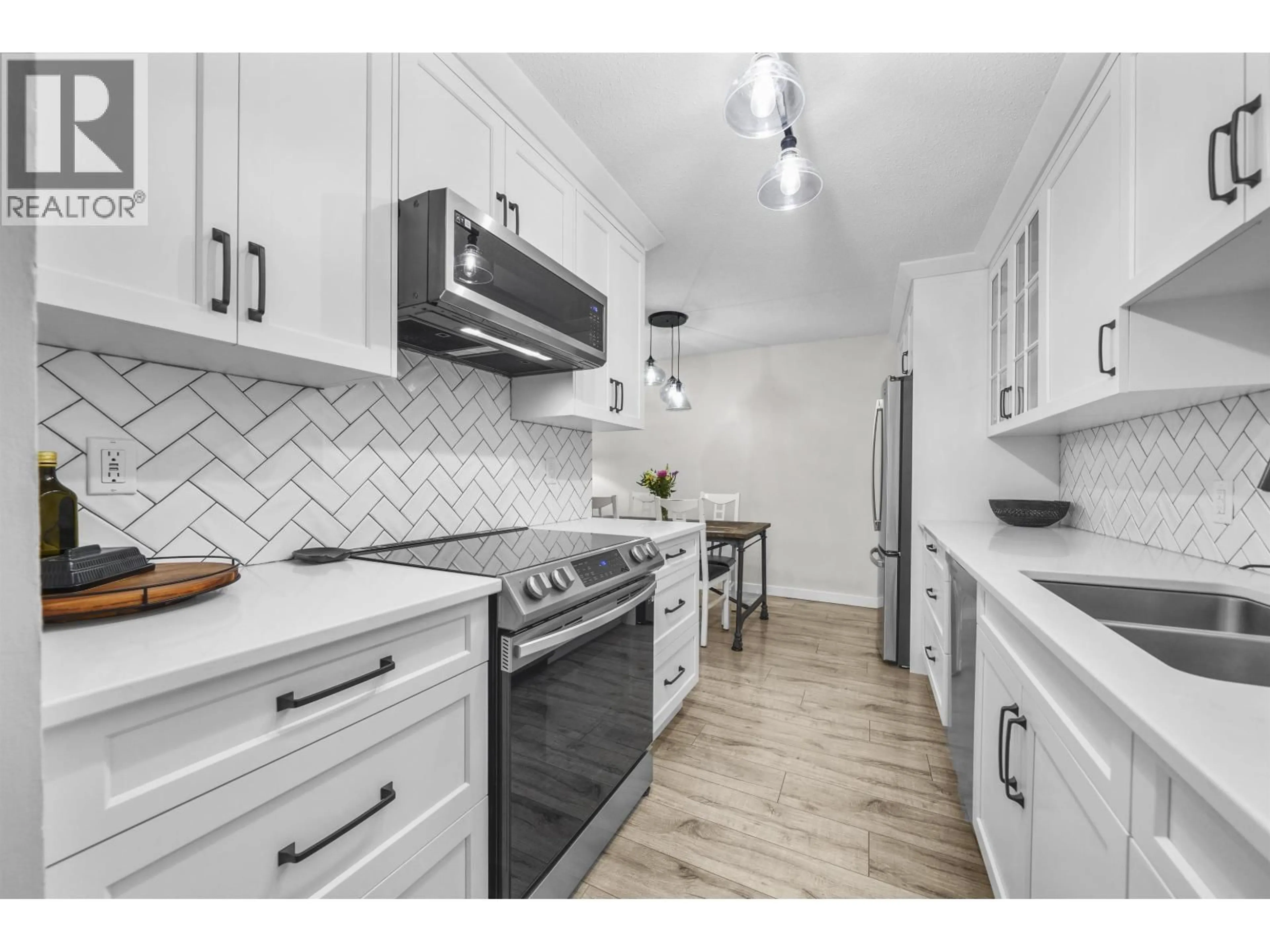 Unknown for 316 - 371 ELLESMERE AVENUE, Burnaby British Columbia V5B3T1