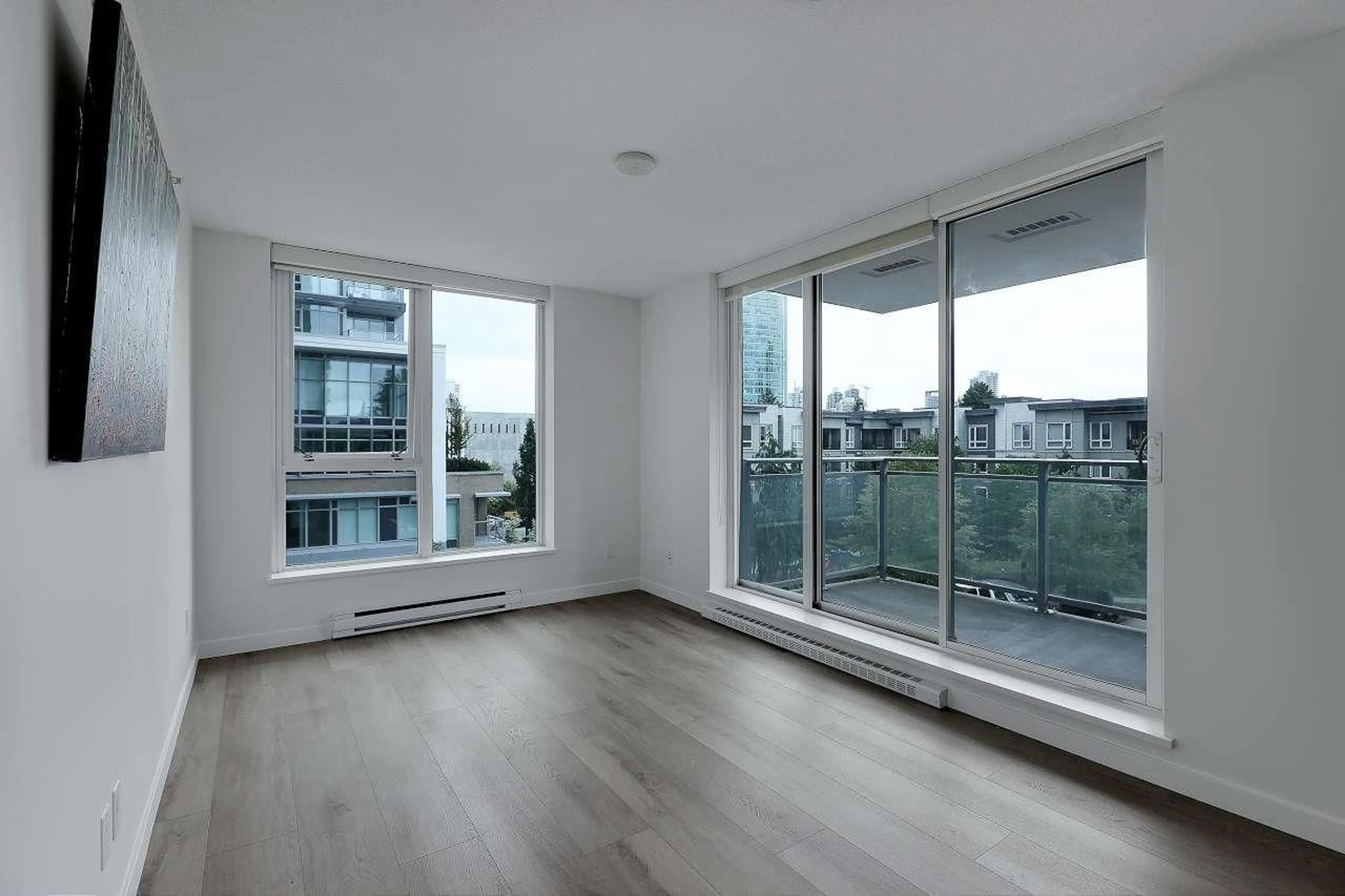 A pic of a room for 309 - 13325 102A, Surrey British Columbia V3T0J5