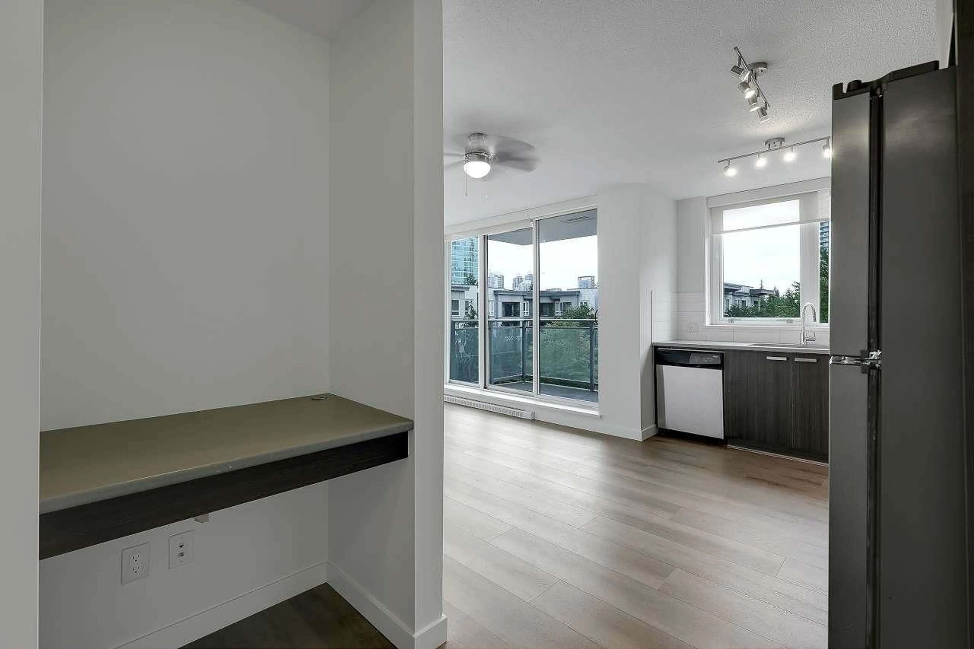 A pic of a room for 309 - 13325 102A, Surrey British Columbia V3T0J5